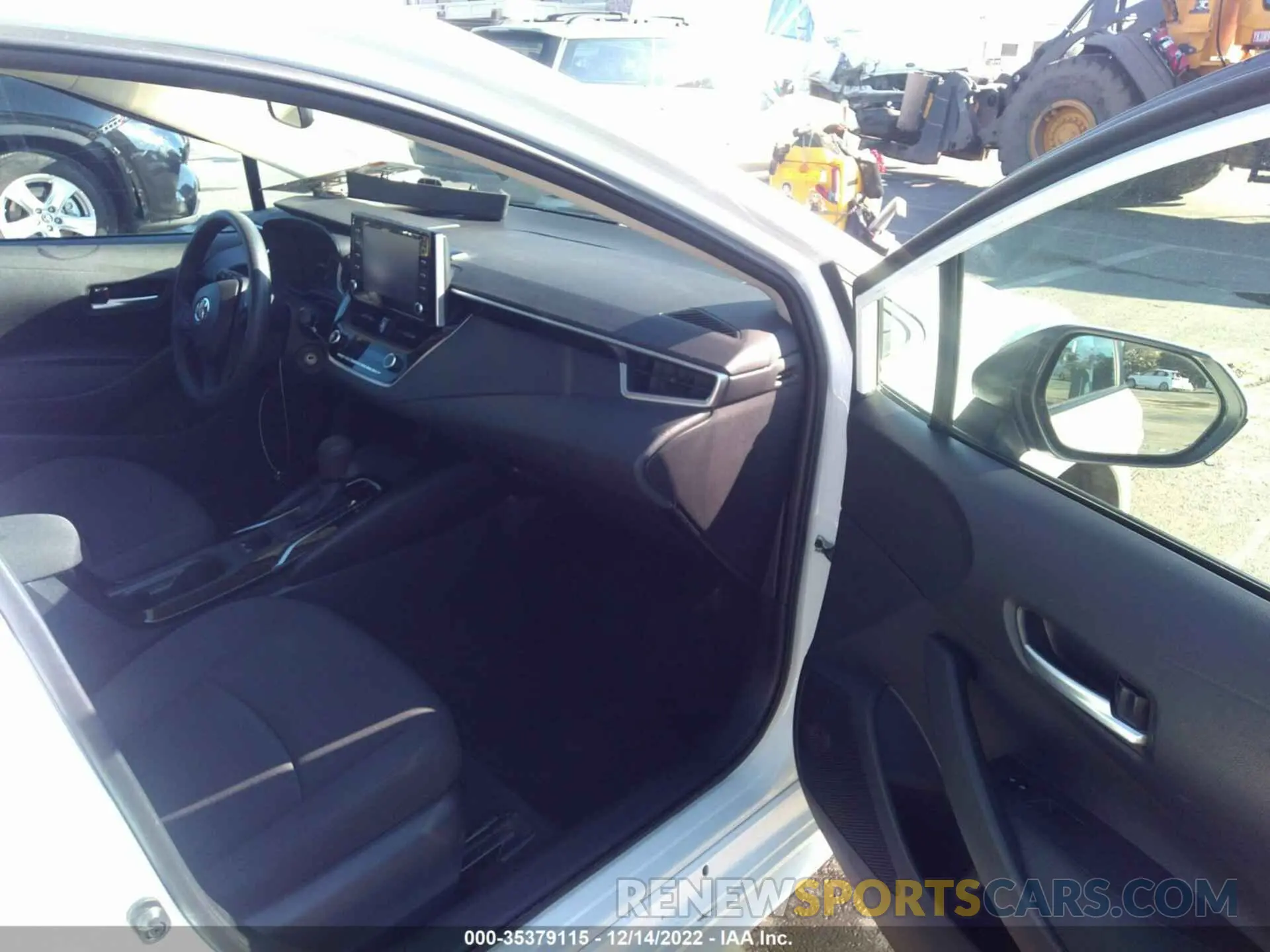 5 fotografías del automóvil dañado 5YFEPRAE2LP107383 TOYOTA COROLLA 2020