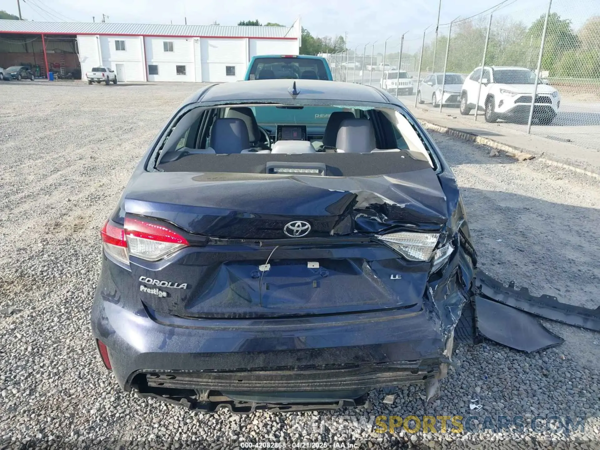 17 fotografías del automóvil dañado 5YFEPRAE2LP110672 TOYOTA COROLLA 2020