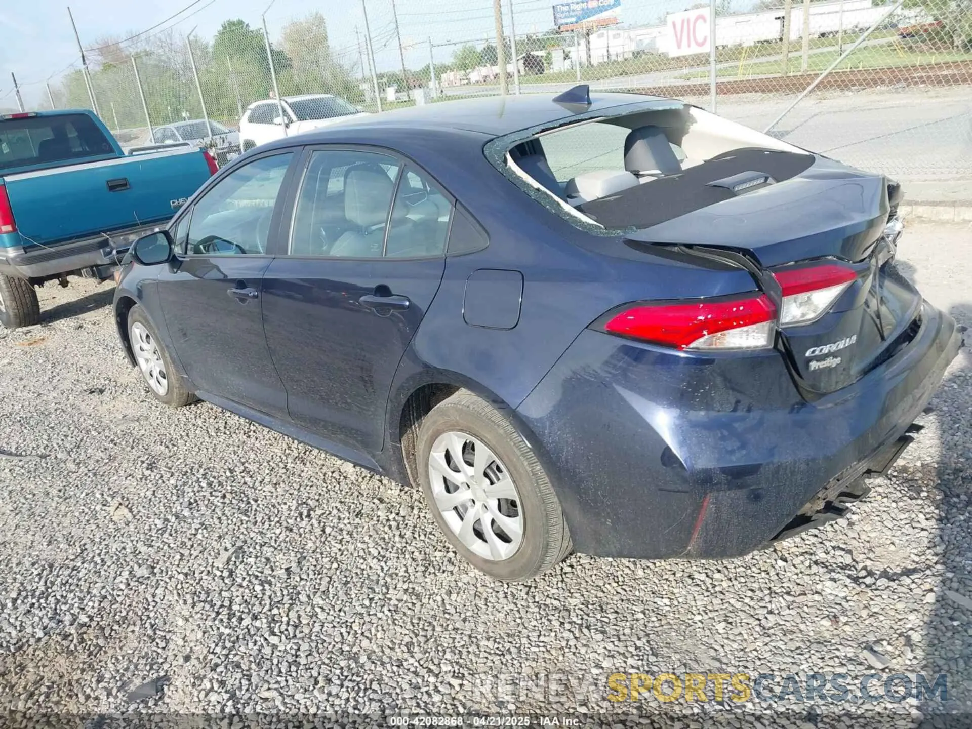 3 fotografías del automóvil dañado 5YFEPRAE2LP110672 TOYOTA COROLLA 2020