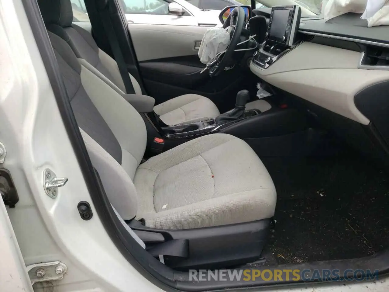 5 fotografías del automóvil dañado 5YFEPRAE2LP125950 TOYOTA COROLLA 2020