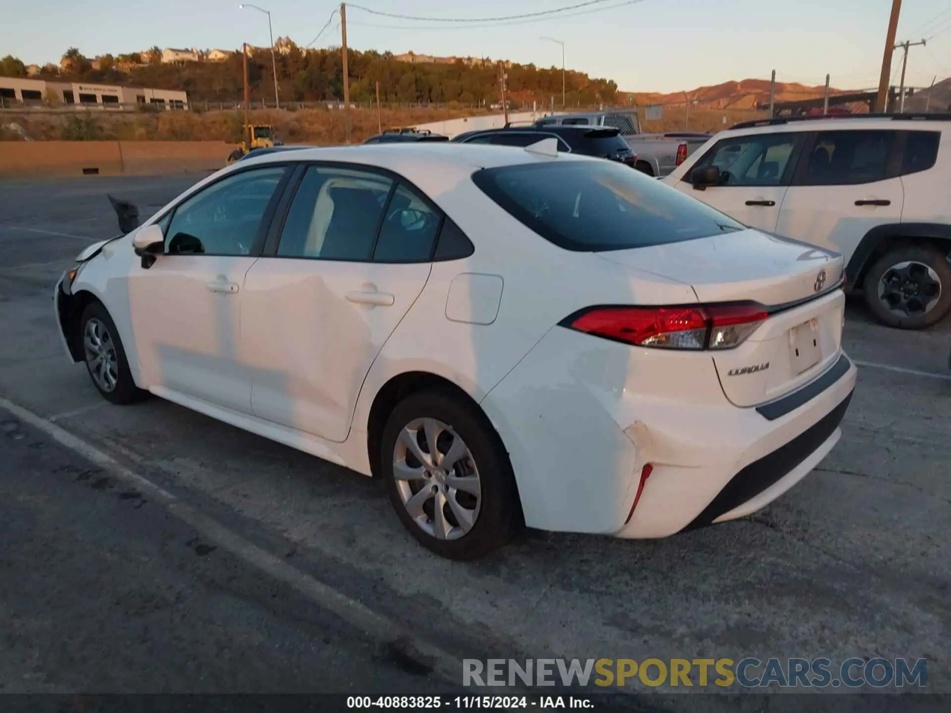 3 fotografías del automóvil dañado 5YFEPRAE2LP126354 TOYOTA COROLLA 2020
