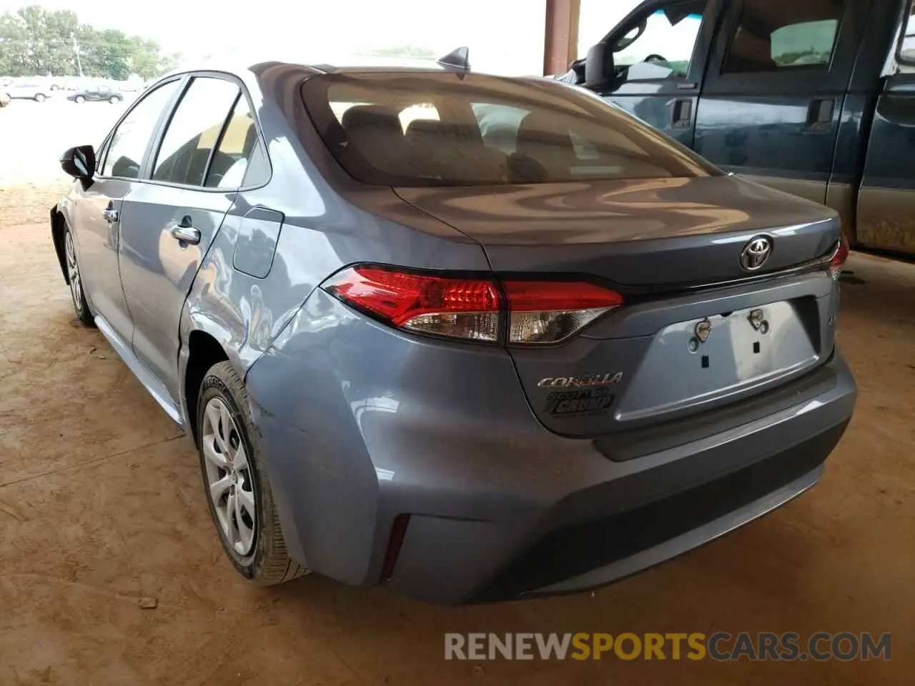 3 fotografías del automóvil dañado 5YFEPRAE2LP127942 TOYOTA COROLLA 2020
