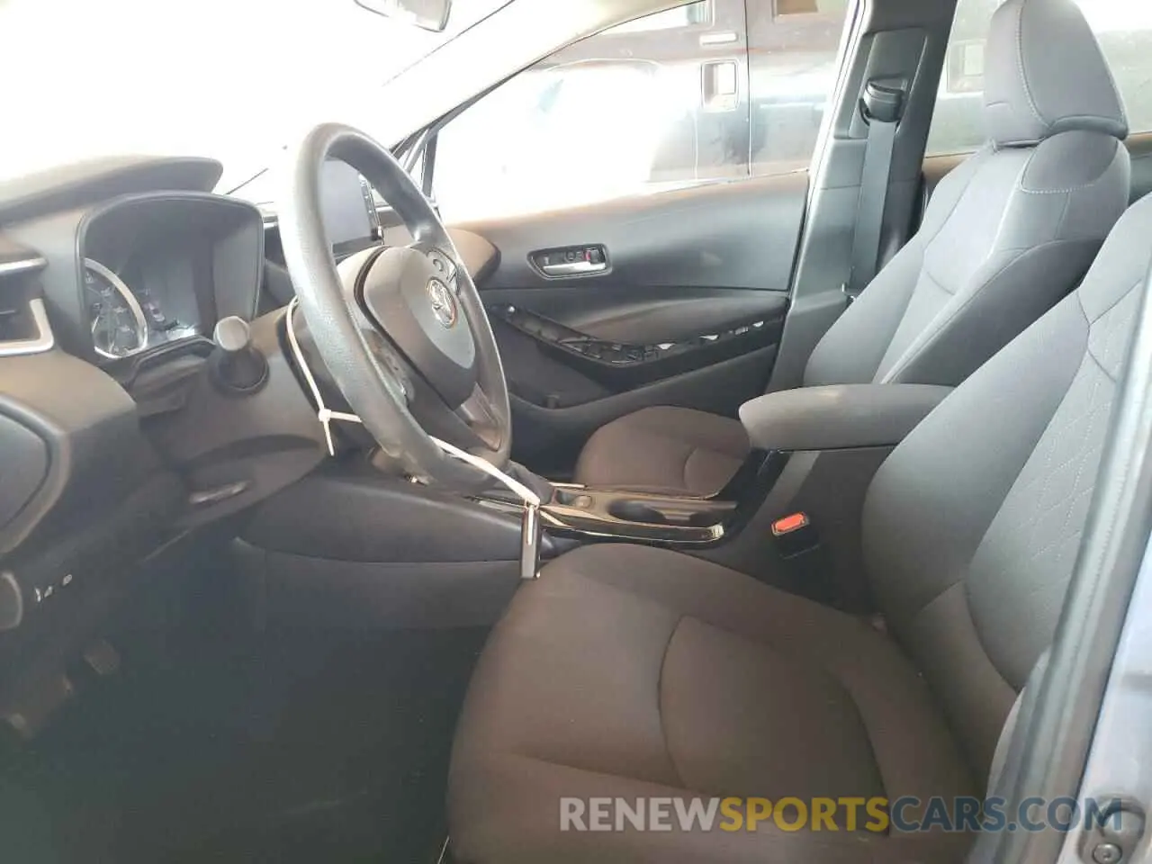 5 fotografías del automóvil dañado 5YFEPRAE2LP127942 TOYOTA COROLLA 2020