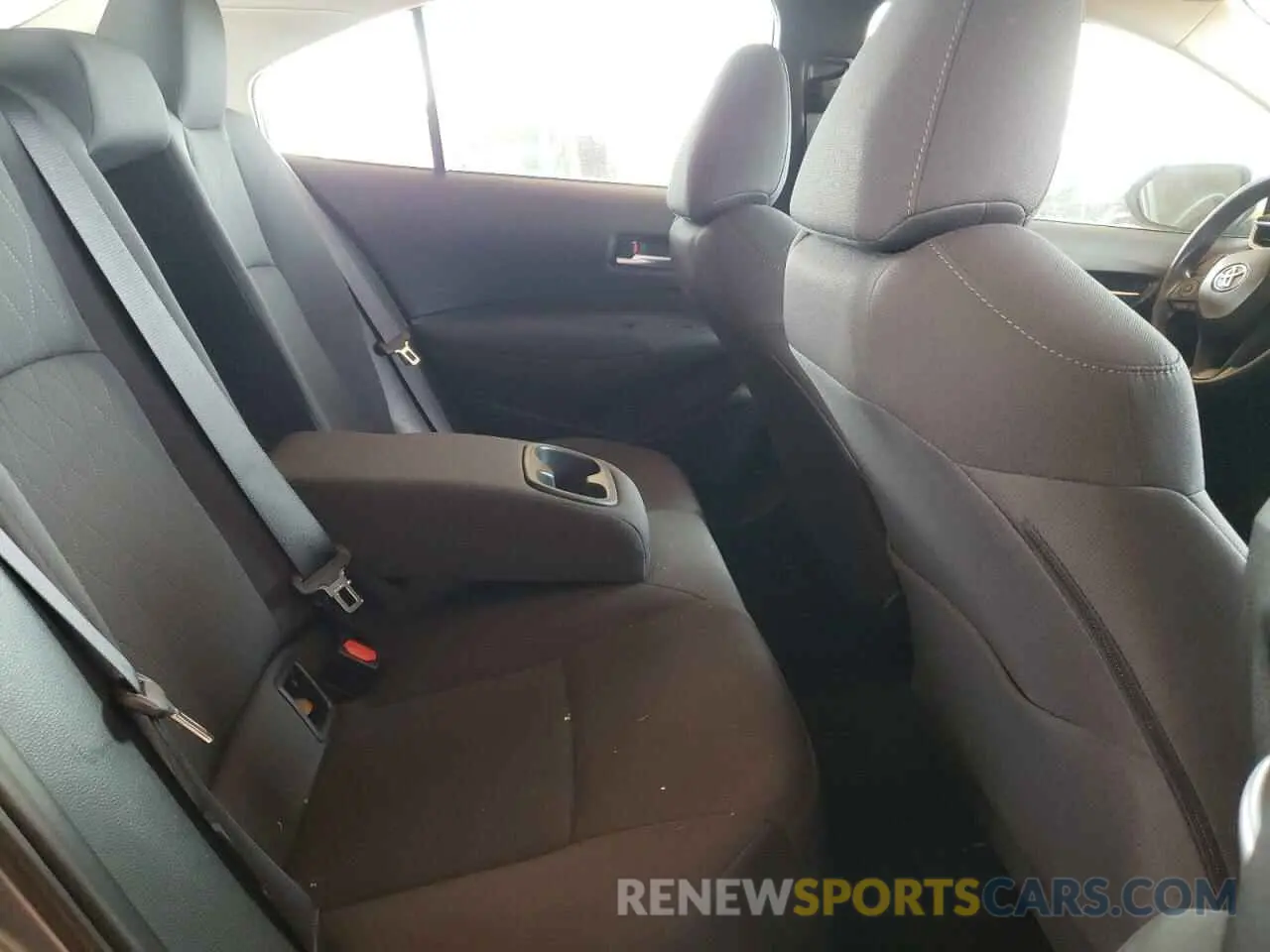 6 fotografías del automóvil dañado 5YFEPRAE2LP127942 TOYOTA COROLLA 2020