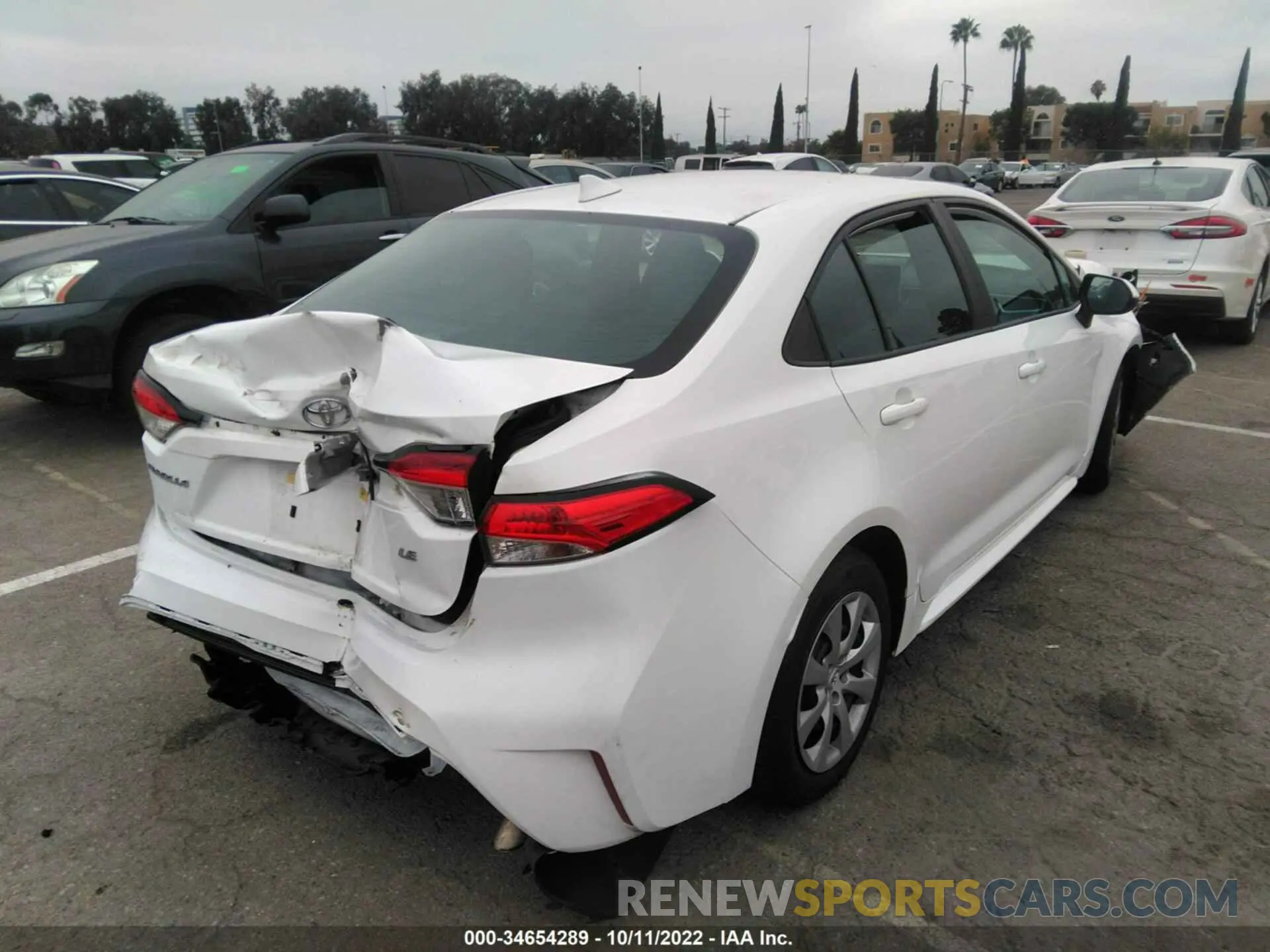 4 fotografías del automóvil dañado 5YFEPRAE2LP130355 TOYOTA COROLLA 2020