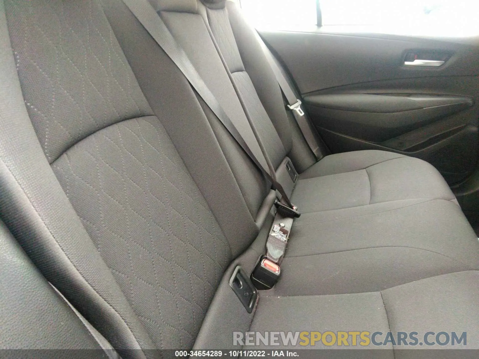 8 fotografías del automóvil dañado 5YFEPRAE2LP130355 TOYOTA COROLLA 2020