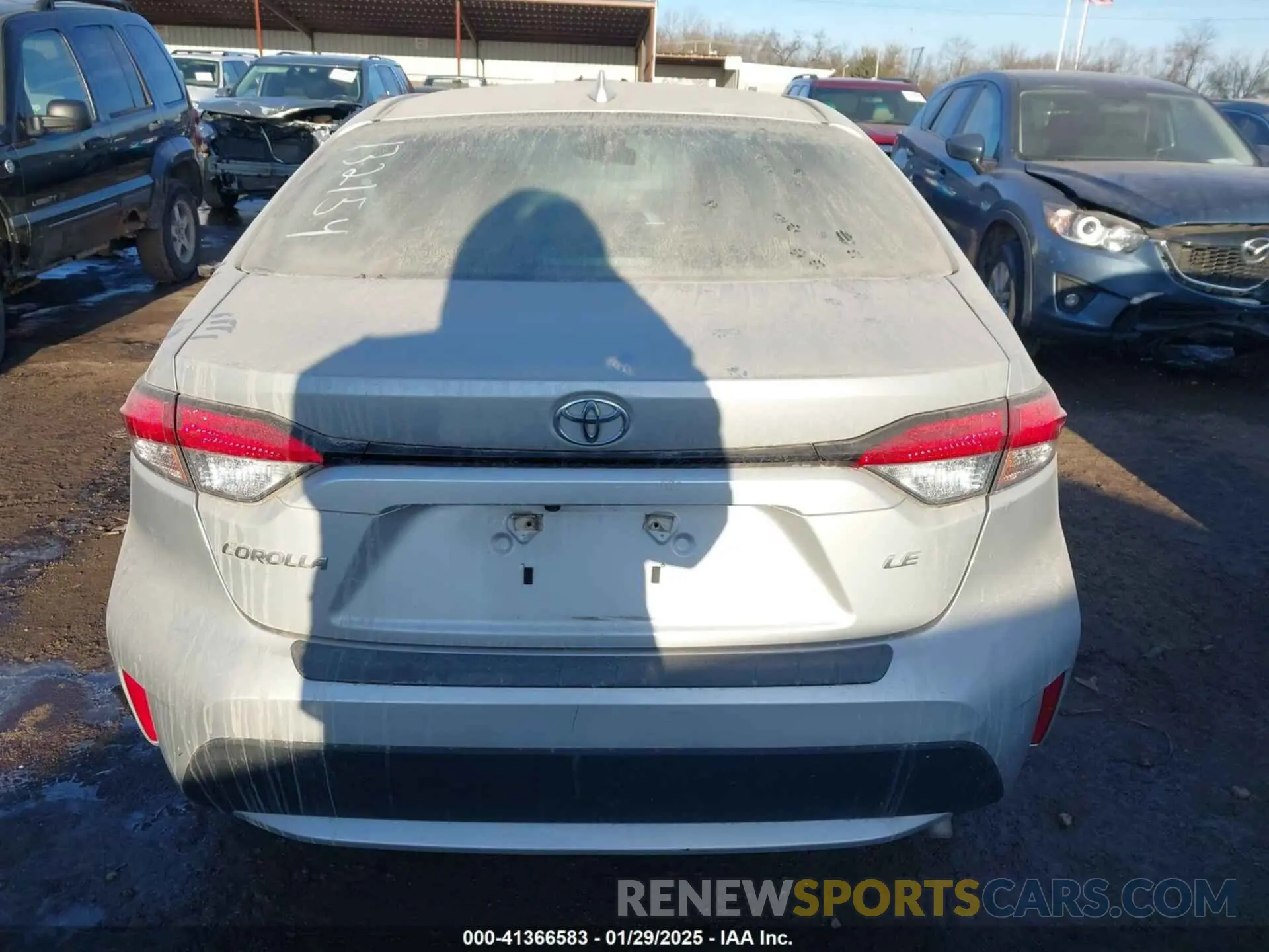 16 fotografías del automóvil dañado 5YFEPRAE2LP132154 TOYOTA COROLLA 2020