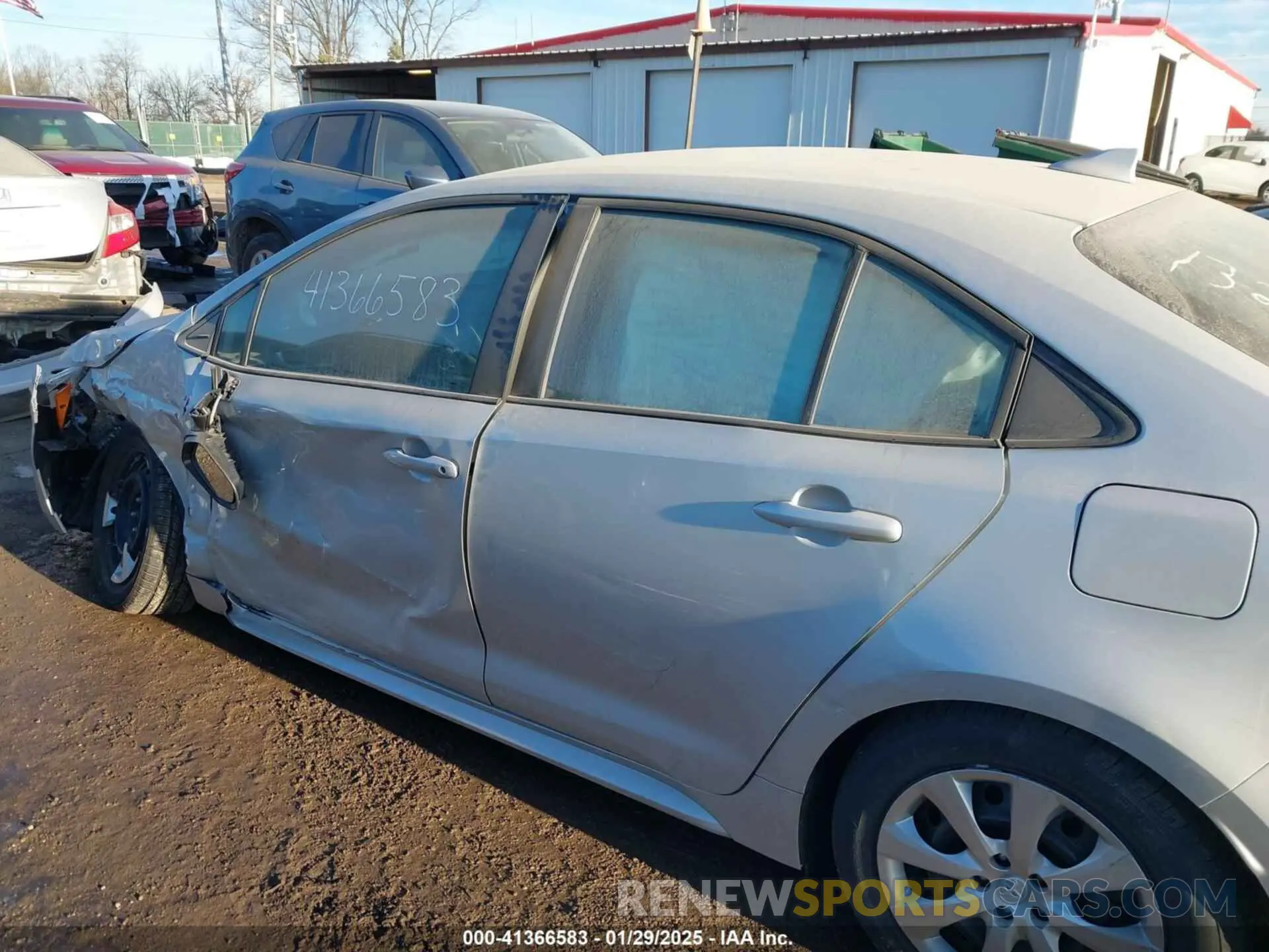 17 fotografías del automóvil dañado 5YFEPRAE2LP132154 TOYOTA COROLLA 2020