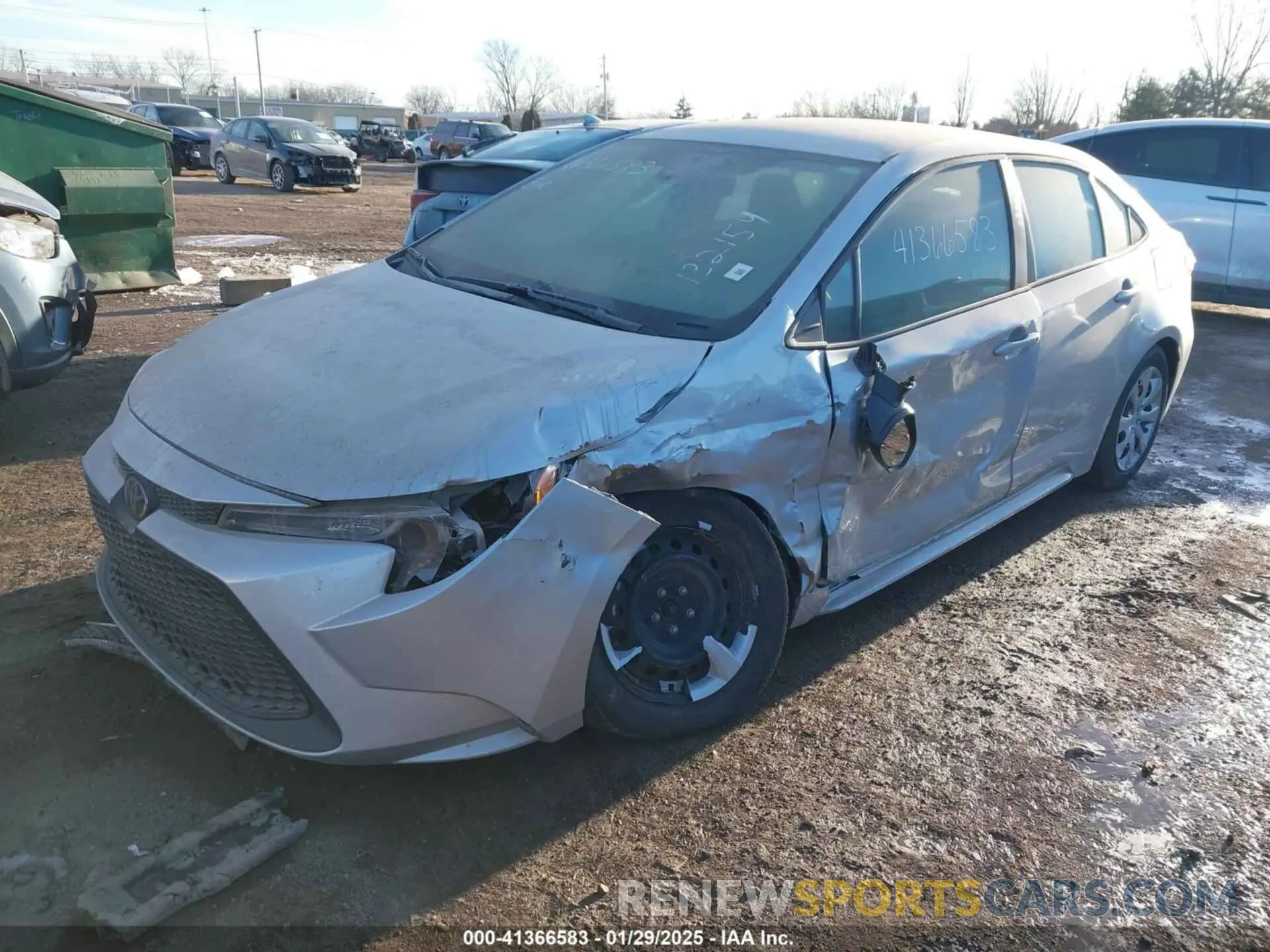 2 fotografías del automóvil dañado 5YFEPRAE2LP132154 TOYOTA COROLLA 2020