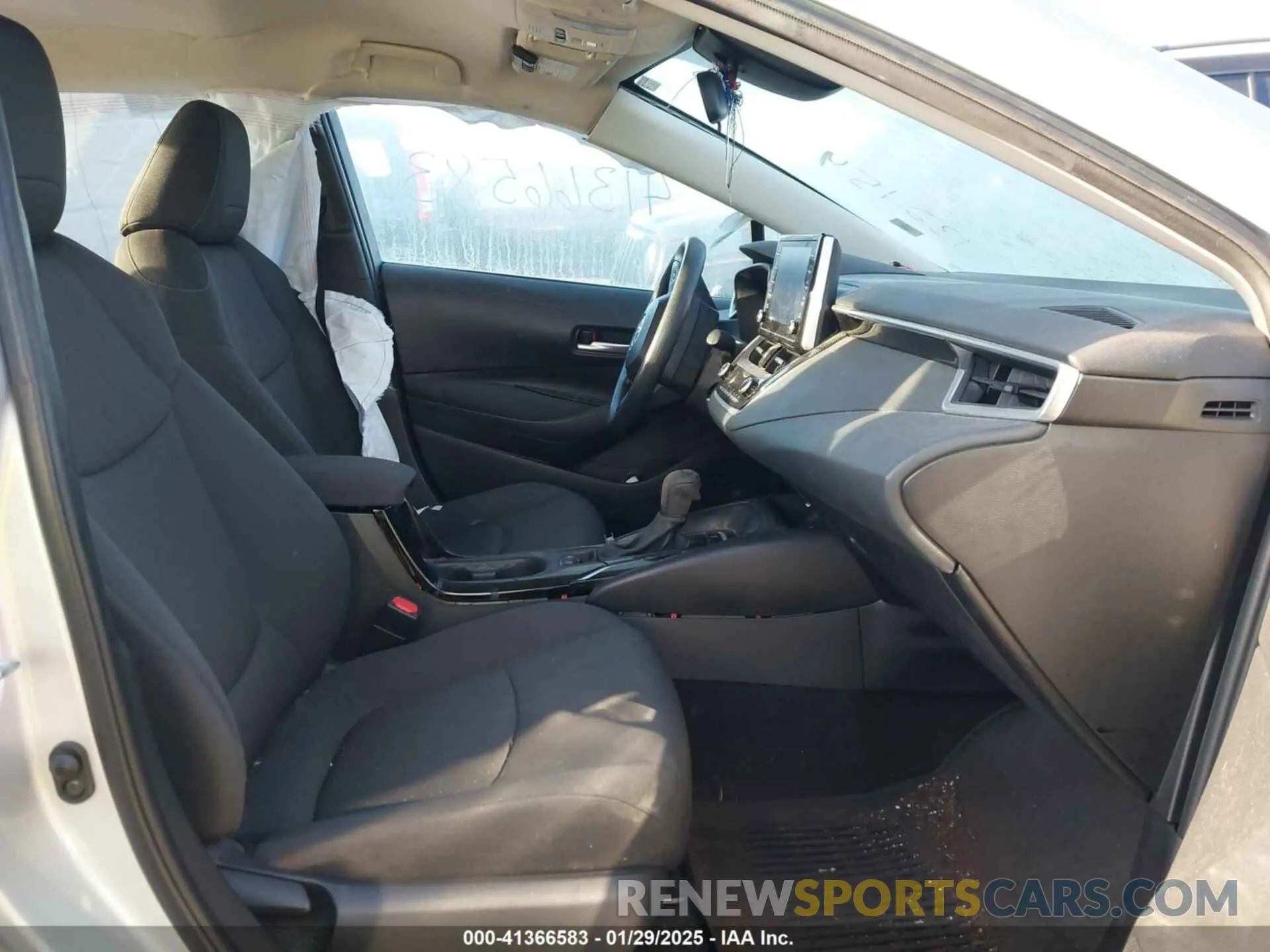 5 fotografías del automóvil dañado 5YFEPRAE2LP132154 TOYOTA COROLLA 2020