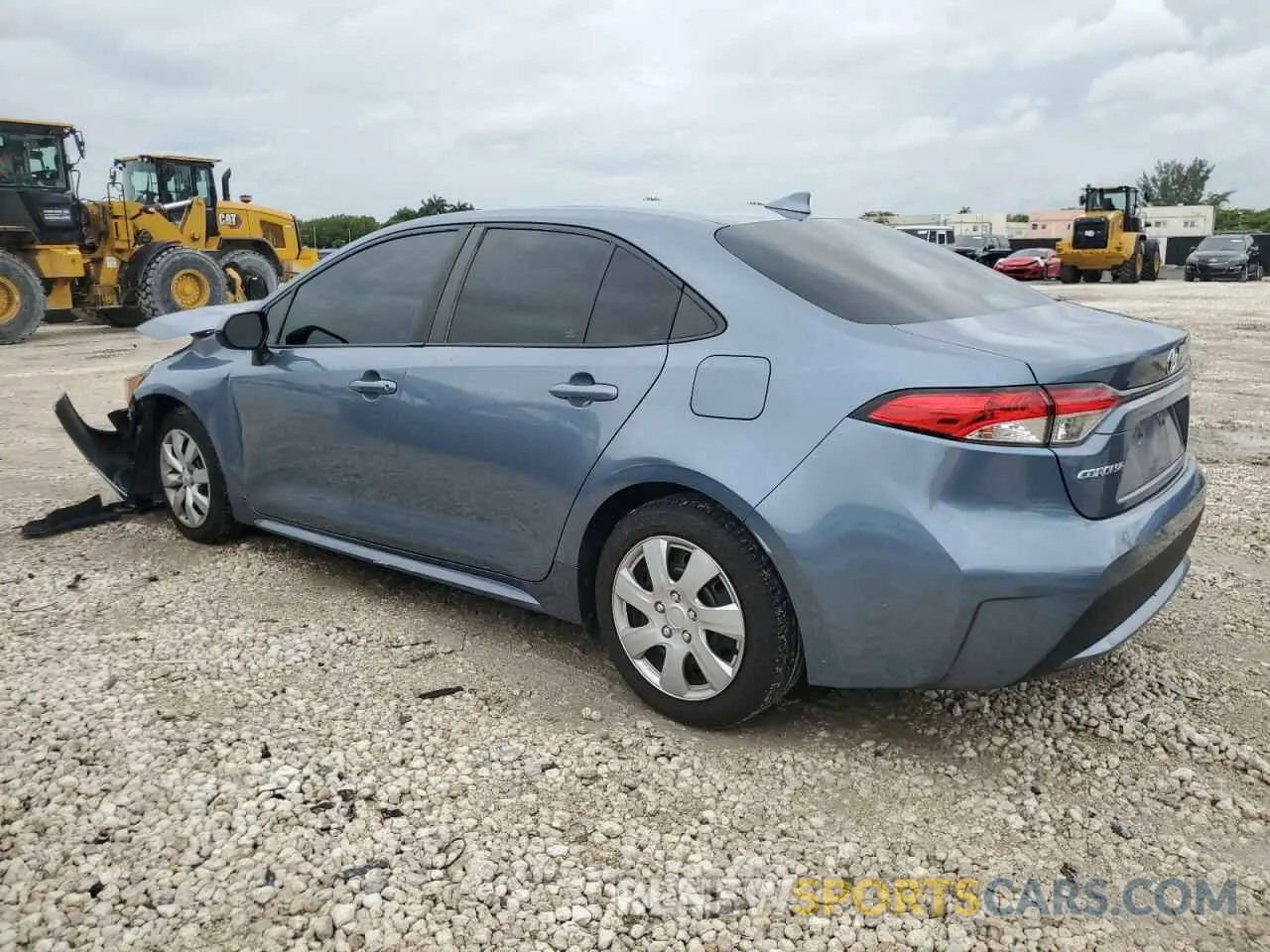 2 fotografías del automóvil dañado 5YFEPRAE2LP134048 TOYOTA COROLLA 2020