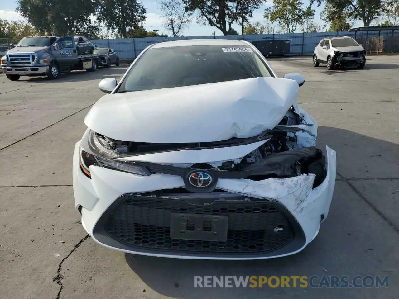 5 fotografías del automóvil dañado 5YFEPRAE2LP135426 TOYOTA COROLLA 2020