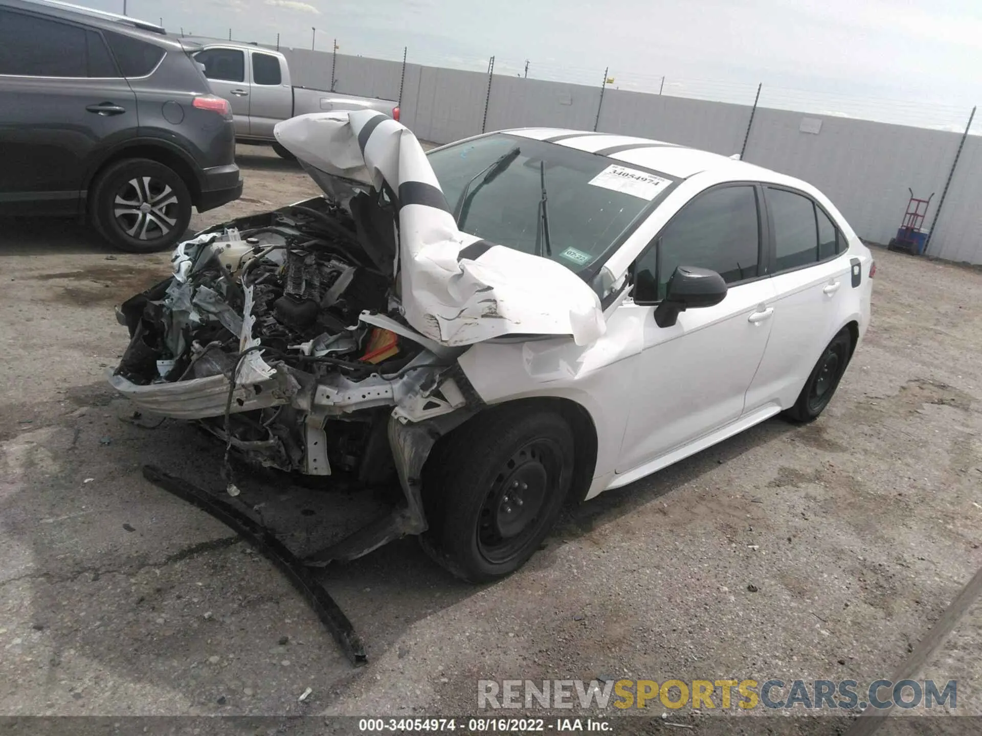2 fotografías del automóvil dañado 5YFEPRAE2LP140268 TOYOTA COROLLA 2020