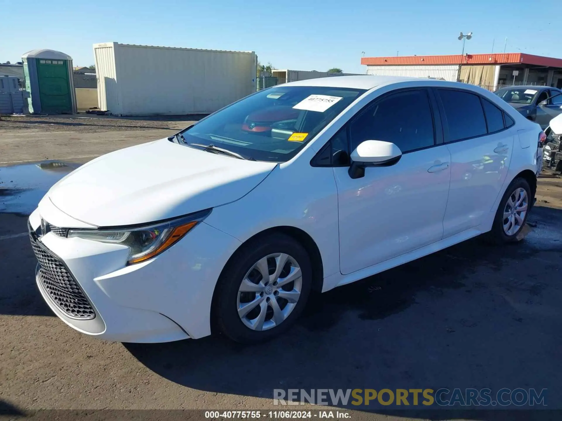 2 fotografías del automóvil dañado 5YFEPRAE3LP012718 TOYOTA COROLLA 2020
