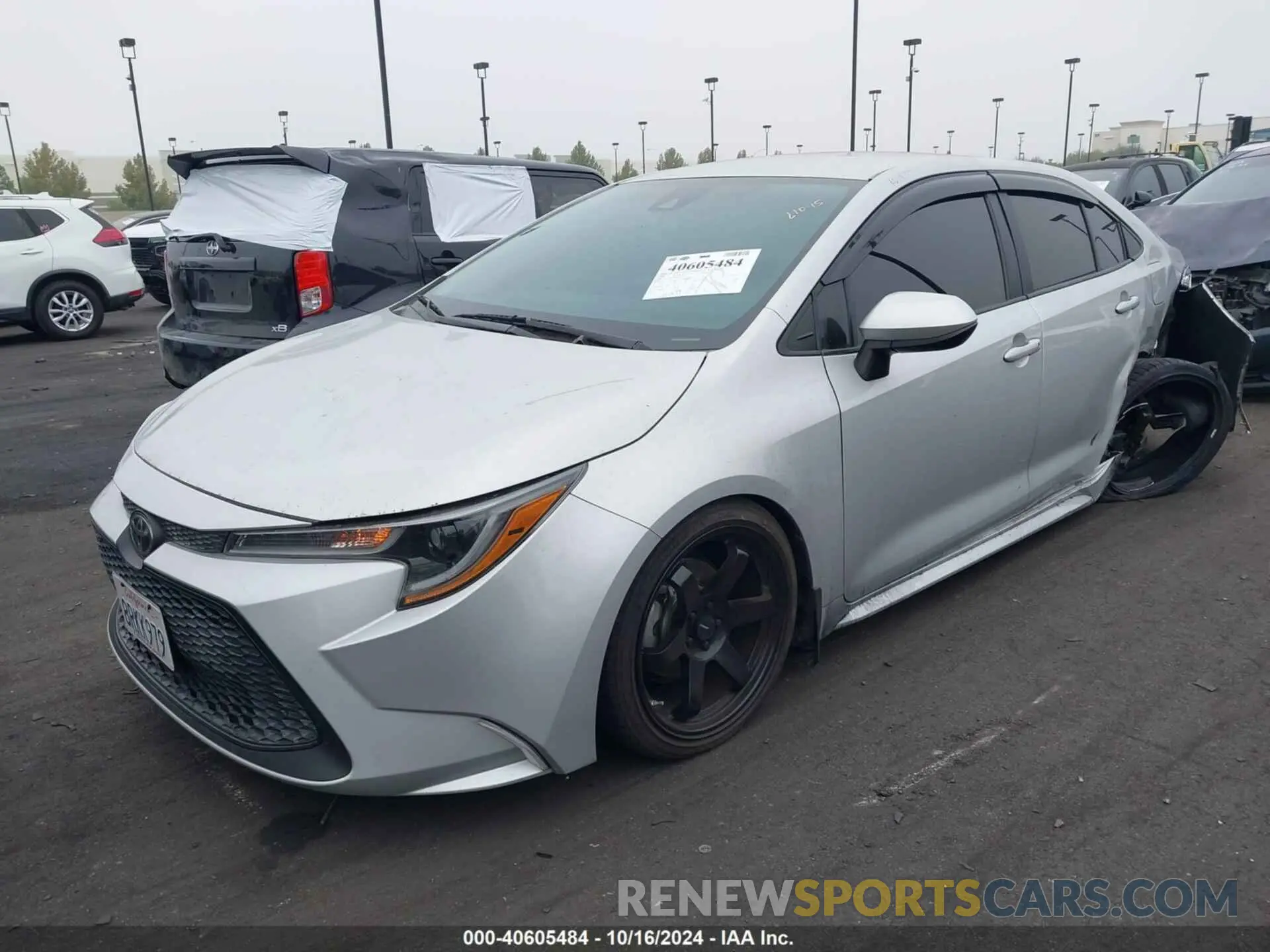 2 fotografías del automóvil dañado 5YFEPRAE3LP023718 TOYOTA COROLLA 2020