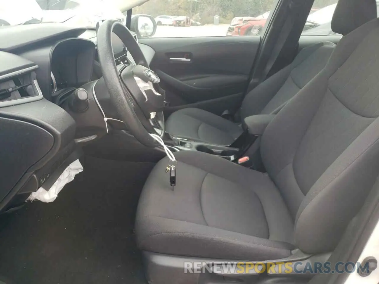 7 fotografías del automóvil dañado 5YFEPRAE3LP026585 TOYOTA COROLLA 2020