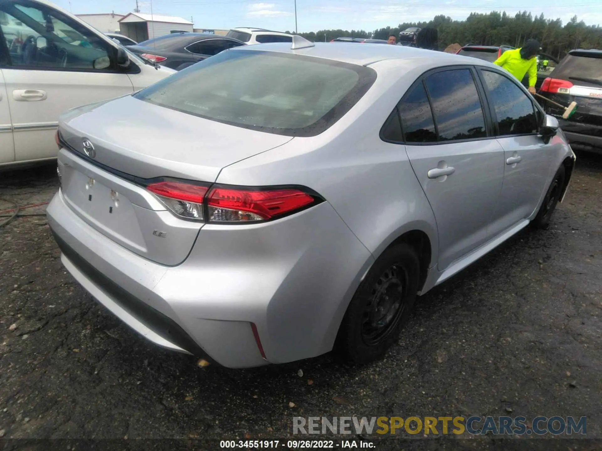 4 fotografías del automóvil dañado 5YFEPRAE3LP029194 TOYOTA COROLLA 2020