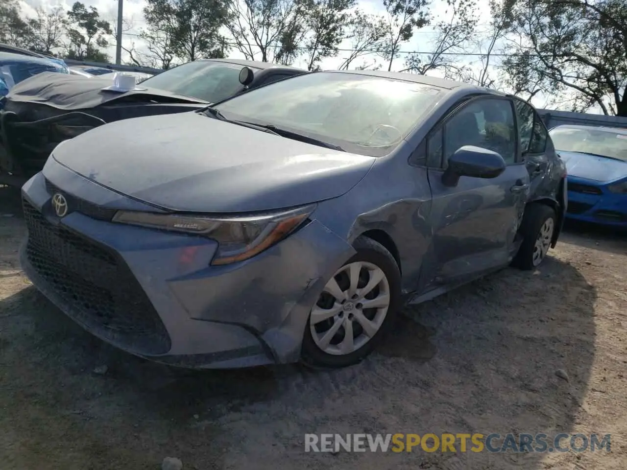 2 fotografías del automóvil dañado 5YFEPRAE3LP032760 TOYOTA COROLLA 2020