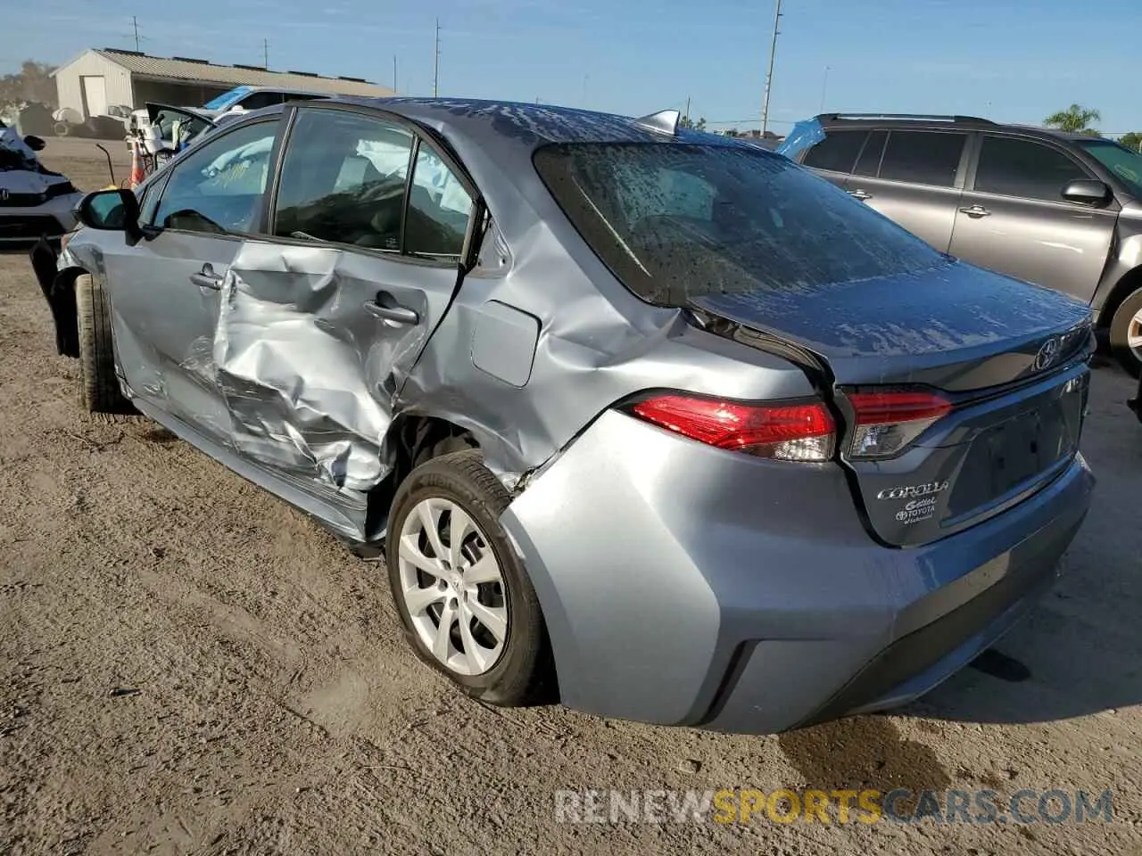 3 fotografías del automóvil dañado 5YFEPRAE3LP032760 TOYOTA COROLLA 2020