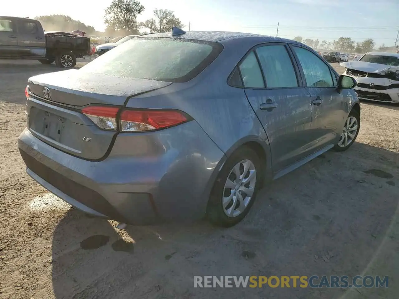 4 fotografías del automóvil dañado 5YFEPRAE3LP032760 TOYOTA COROLLA 2020