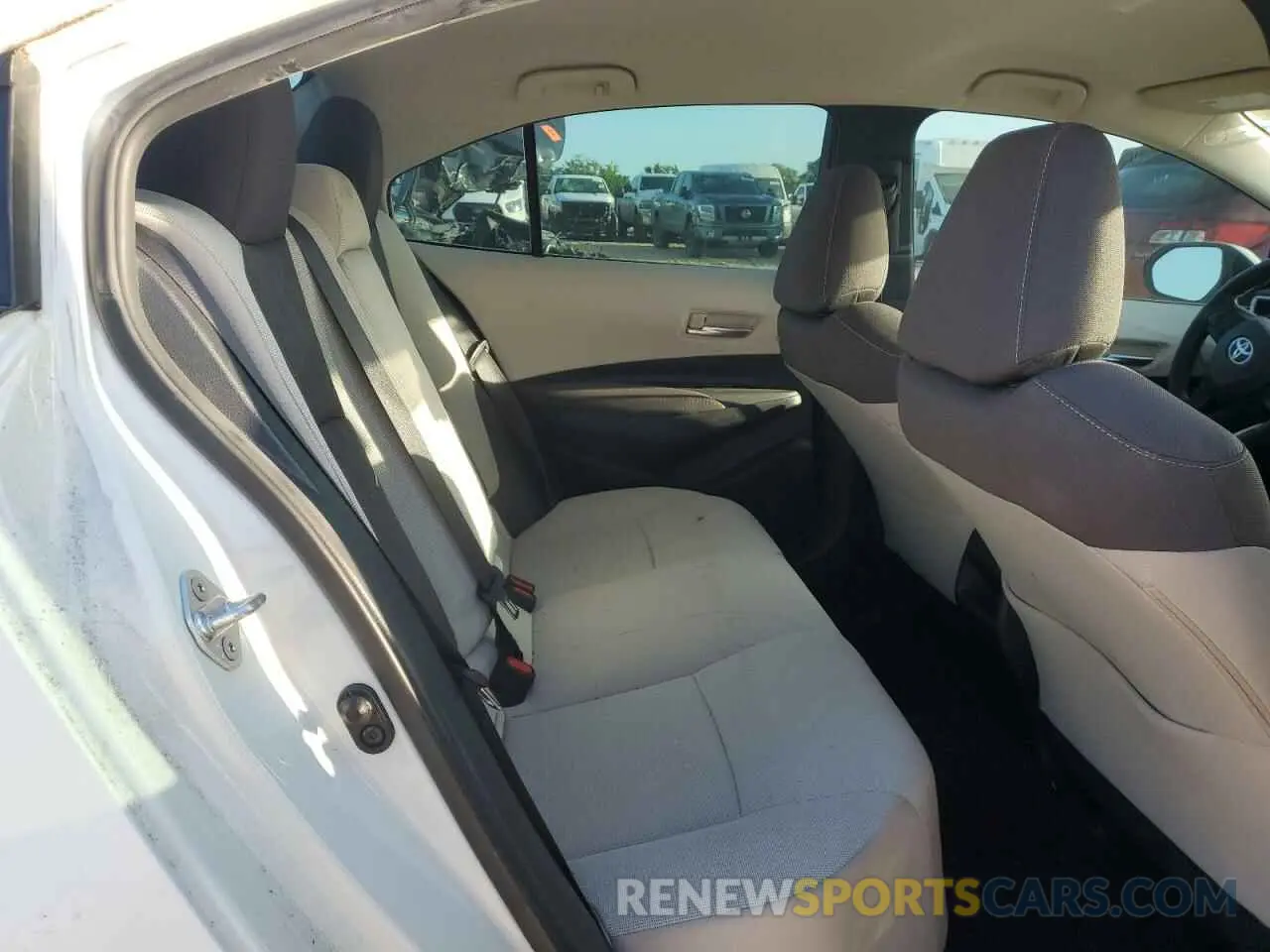 10 fotografías del automóvil dañado 5YFEPRAE3LP033777 TOYOTA COROLLA 2020