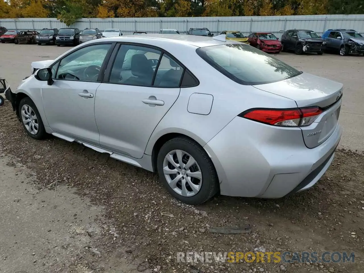 2 fotografías del automóvil dañado 5YFEPRAE3LP068416 TOYOTA COROLLA 2020