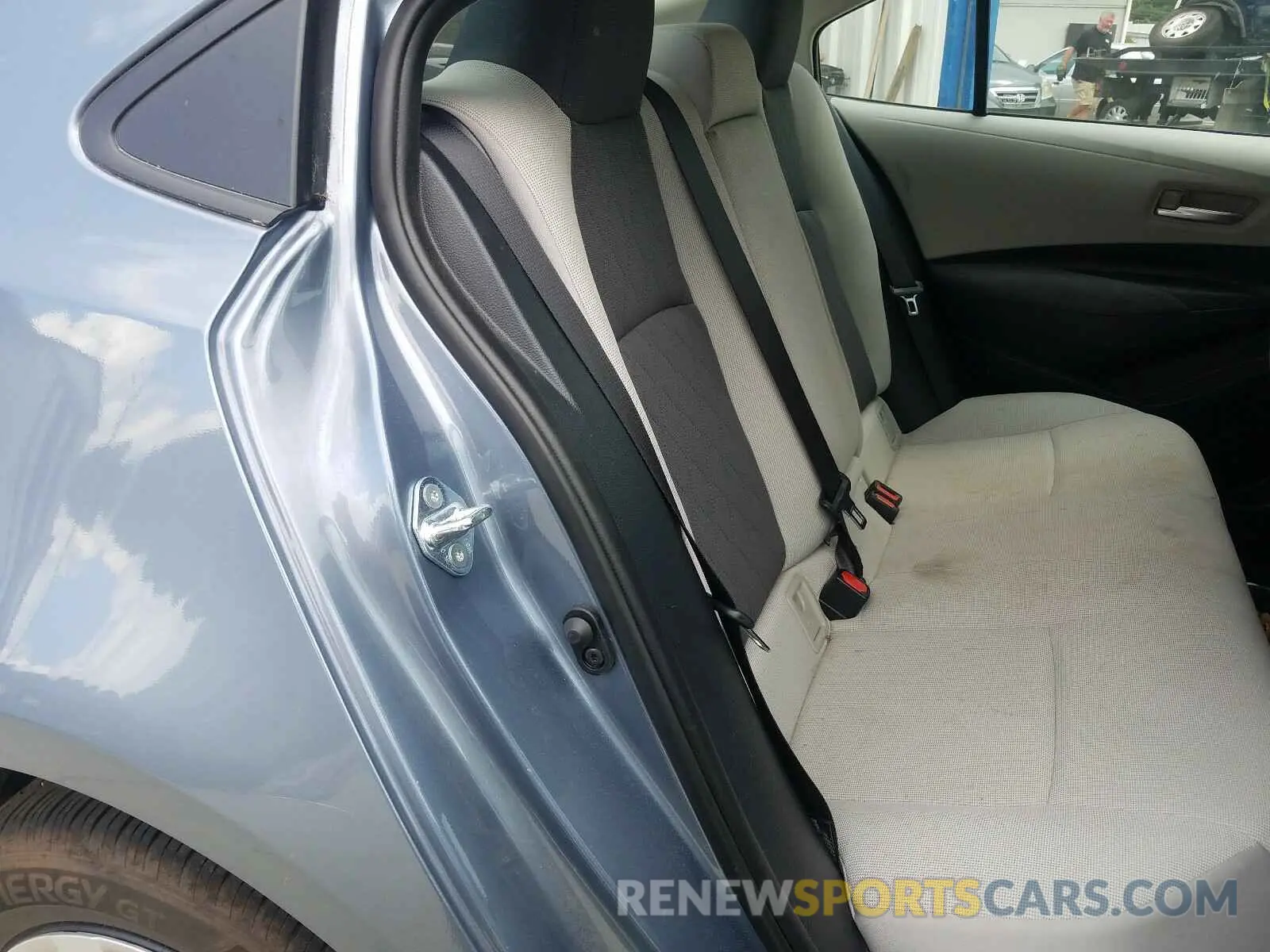 6 fotografías del automóvil dañado 5YFEPRAE3LP068870 TOYOTA COROLLA 2020