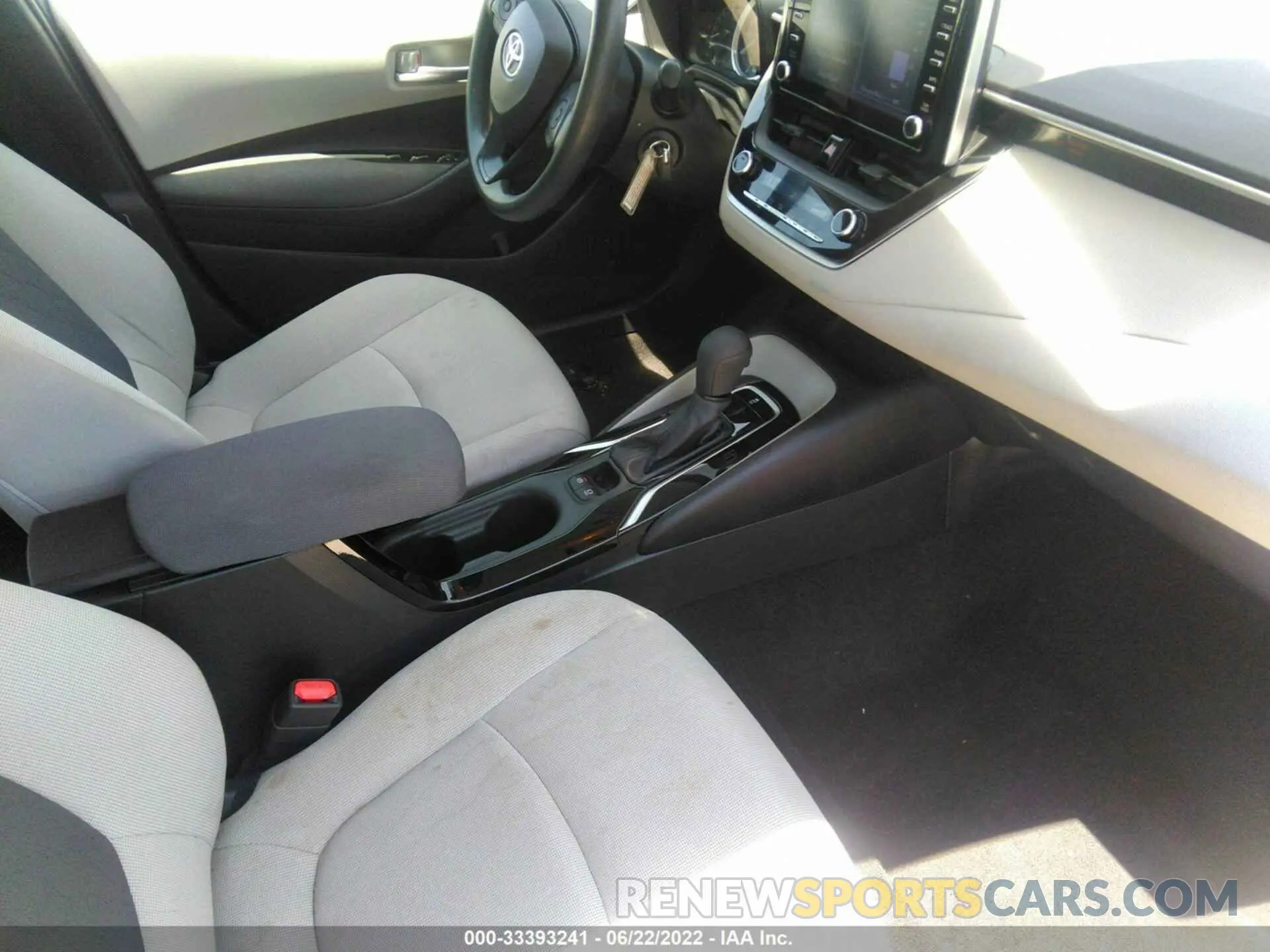 5 fotografías del automóvil dañado 5YFEPRAE3LP073891 TOYOTA COROLLA 2020