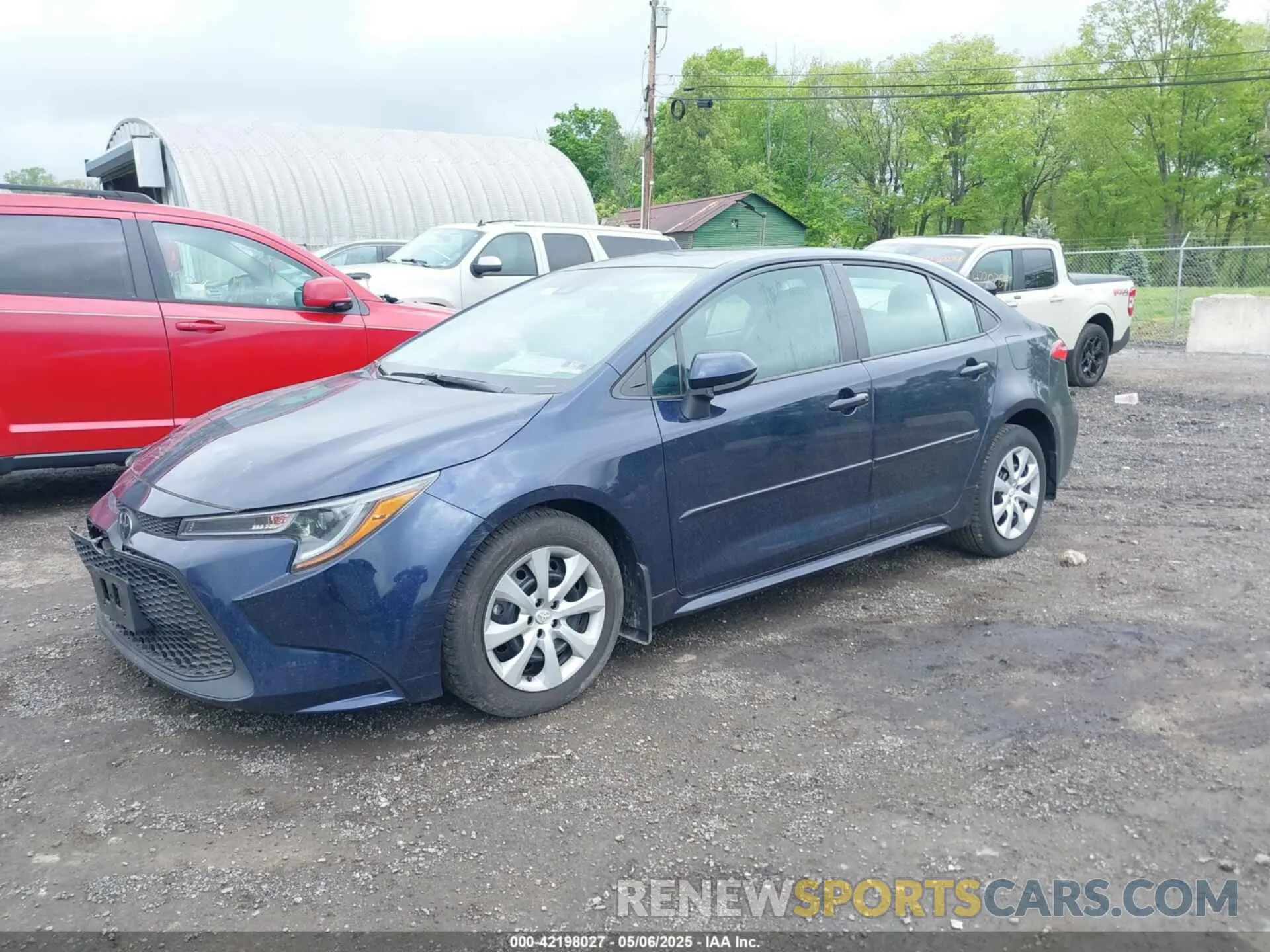 2 fotografías del automóvil dañado 5YFEPRAE3LP084227 TOYOTA COROLLA 2020