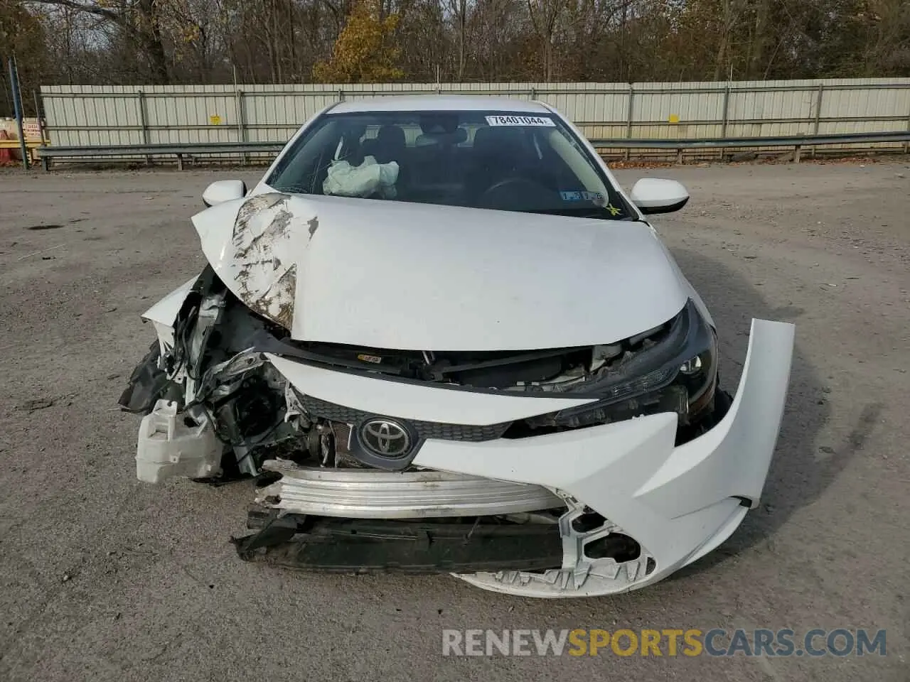 5 fotografías del automóvil dañado 5YFEPRAE3LP089573 TOYOTA COROLLA 2020