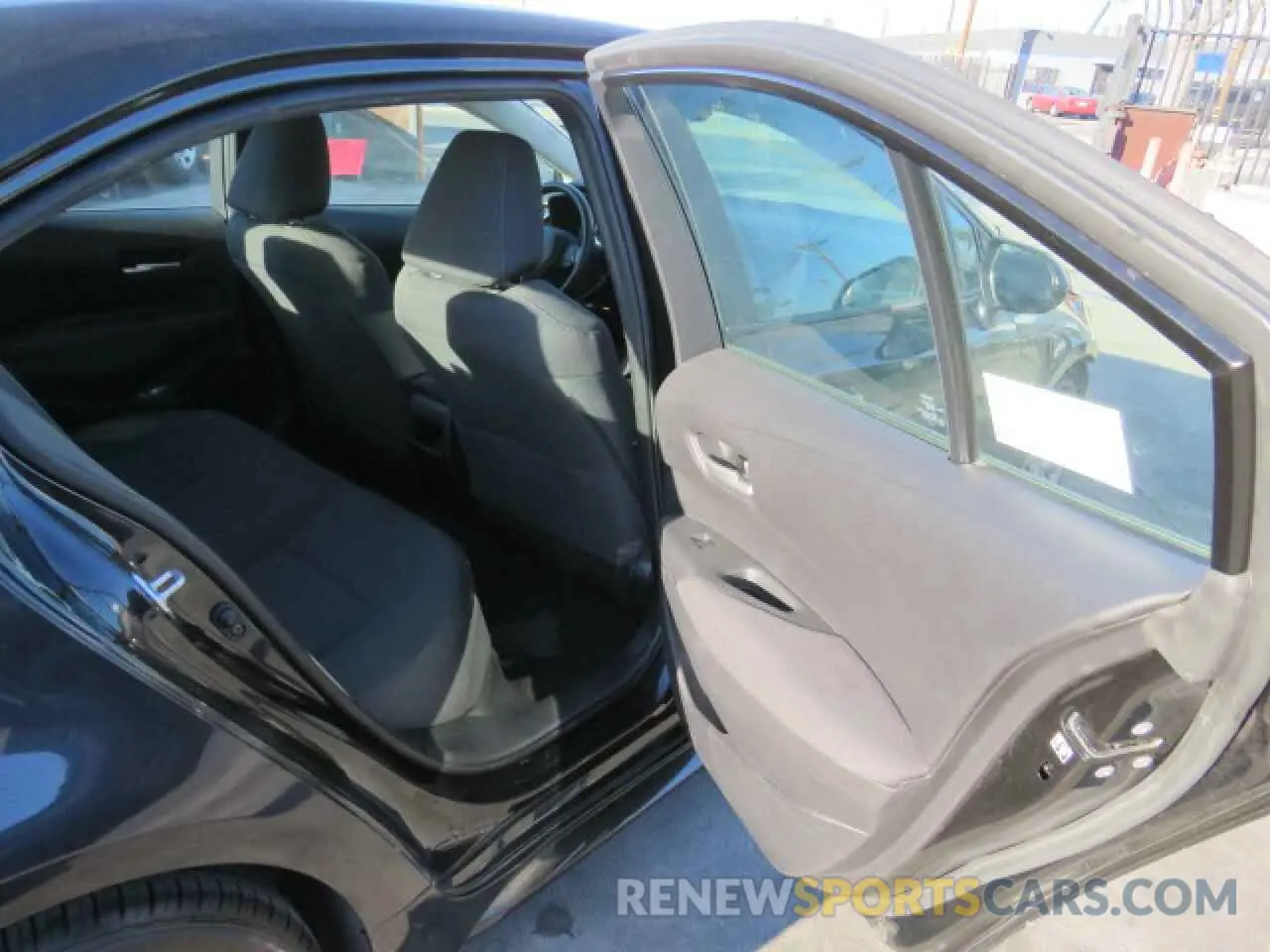 6 fotografías del automóvil dañado 5YFEPRAE3LP100393 TOYOTA COROLLA 2020