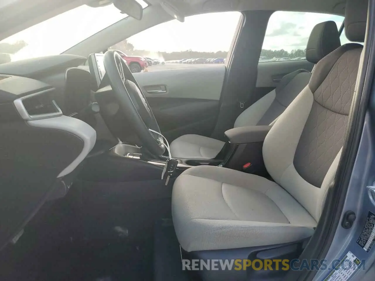 7 fotografías del automóvil dañado 5YFEPRAE3LP101527 TOYOTA COROLLA 2020