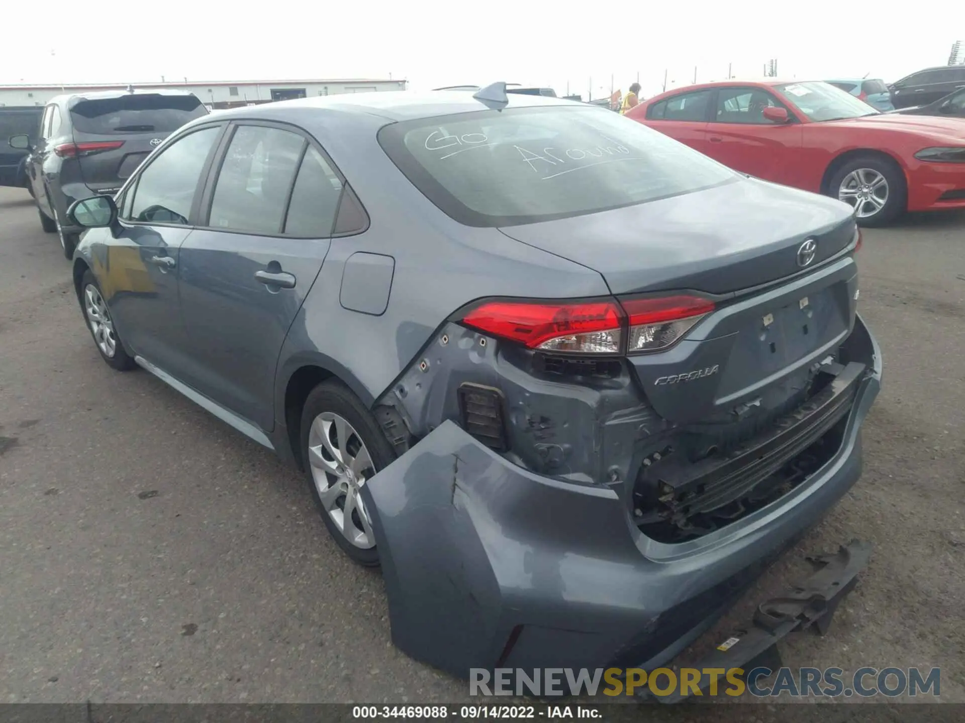 3 fotografías del automóvil dañado 5YFEPRAE3LP117677 TOYOTA COROLLA 2020