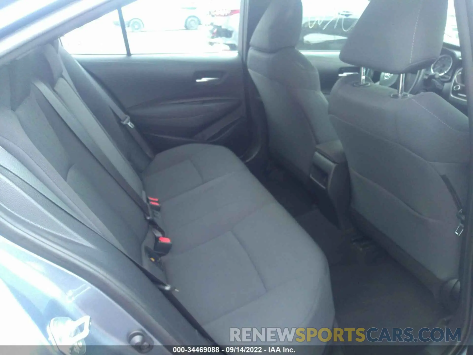 8 fotografías del automóvil dañado 5YFEPRAE3LP117677 TOYOTA COROLLA 2020