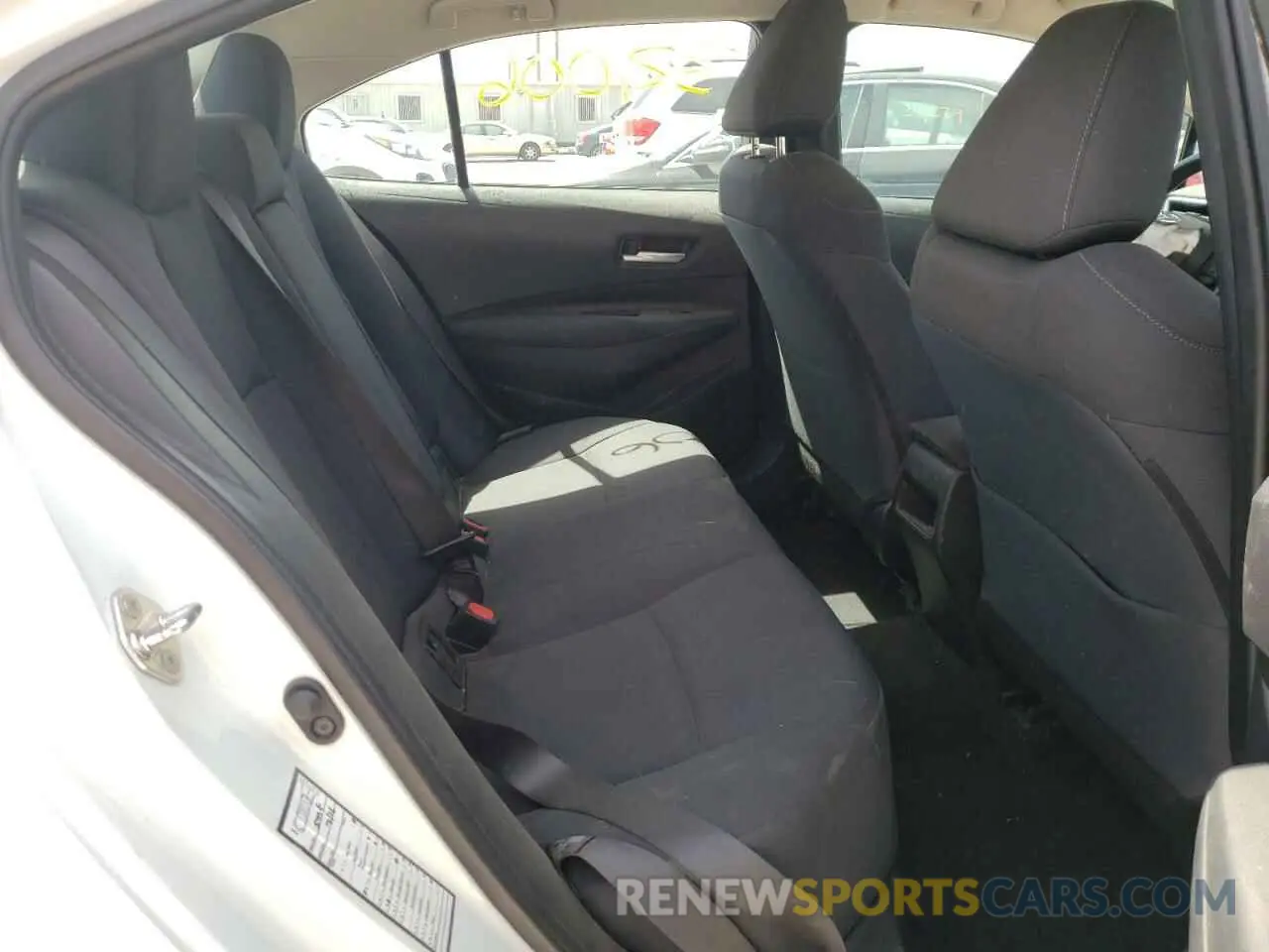 6 fotografías del automóvil dañado 5YFEPRAE3LP118134 TOYOTA COROLLA 2020