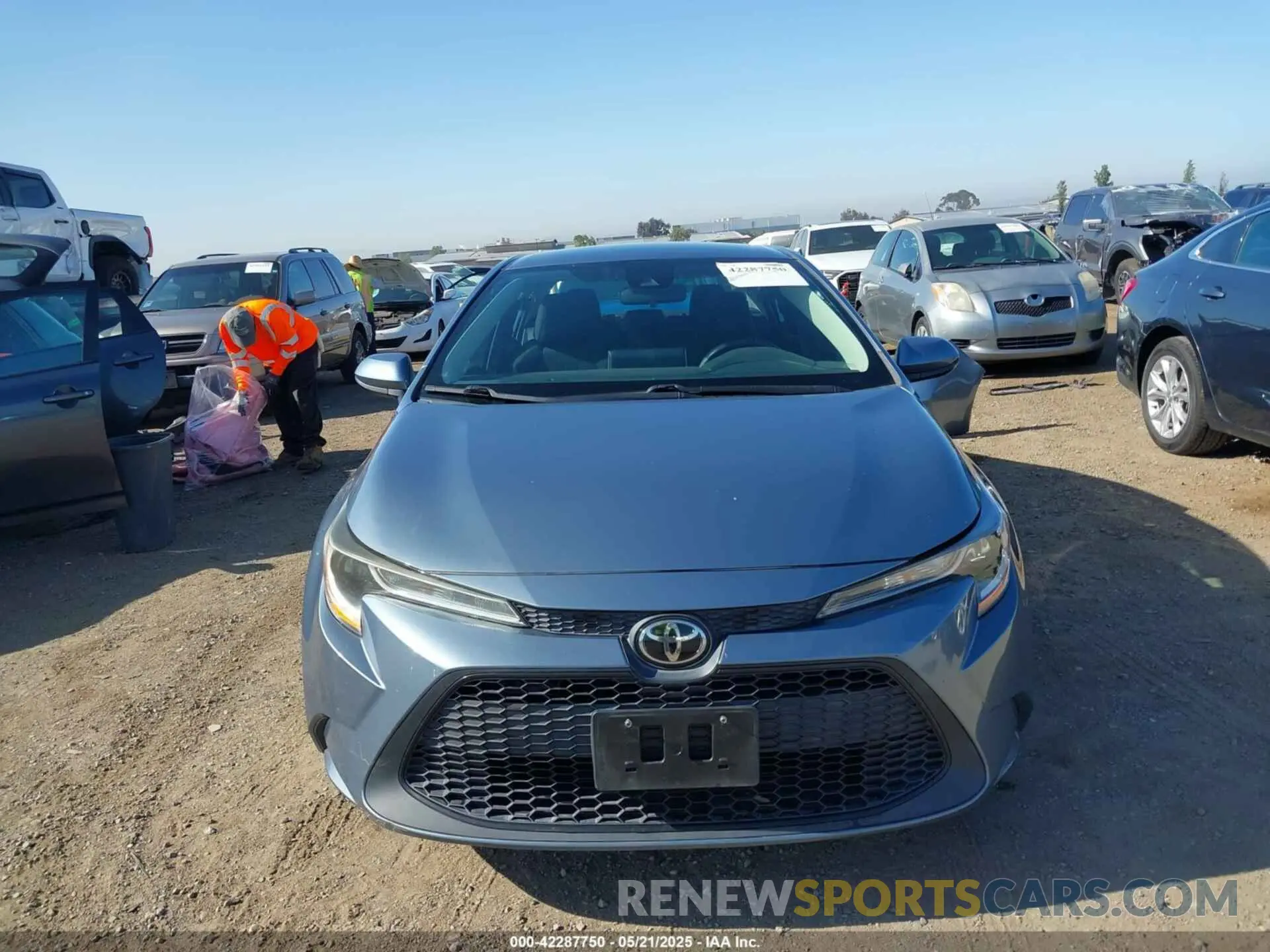 13 fotografías del automóvil dañado 5YFEPRAE3LP139033 TOYOTA COROLLA 2020