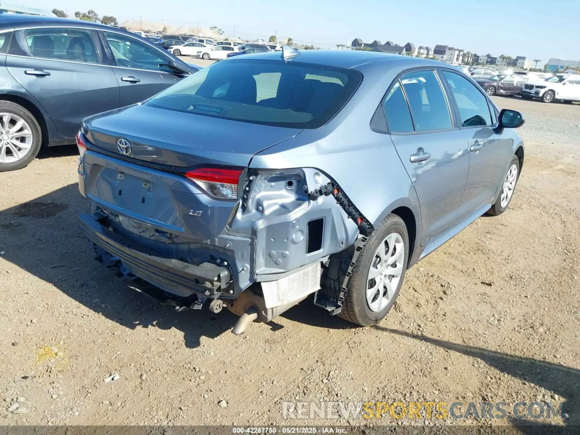 4 fotografías del automóvil dañado 5YFEPRAE3LP139033 TOYOTA COROLLA 2020