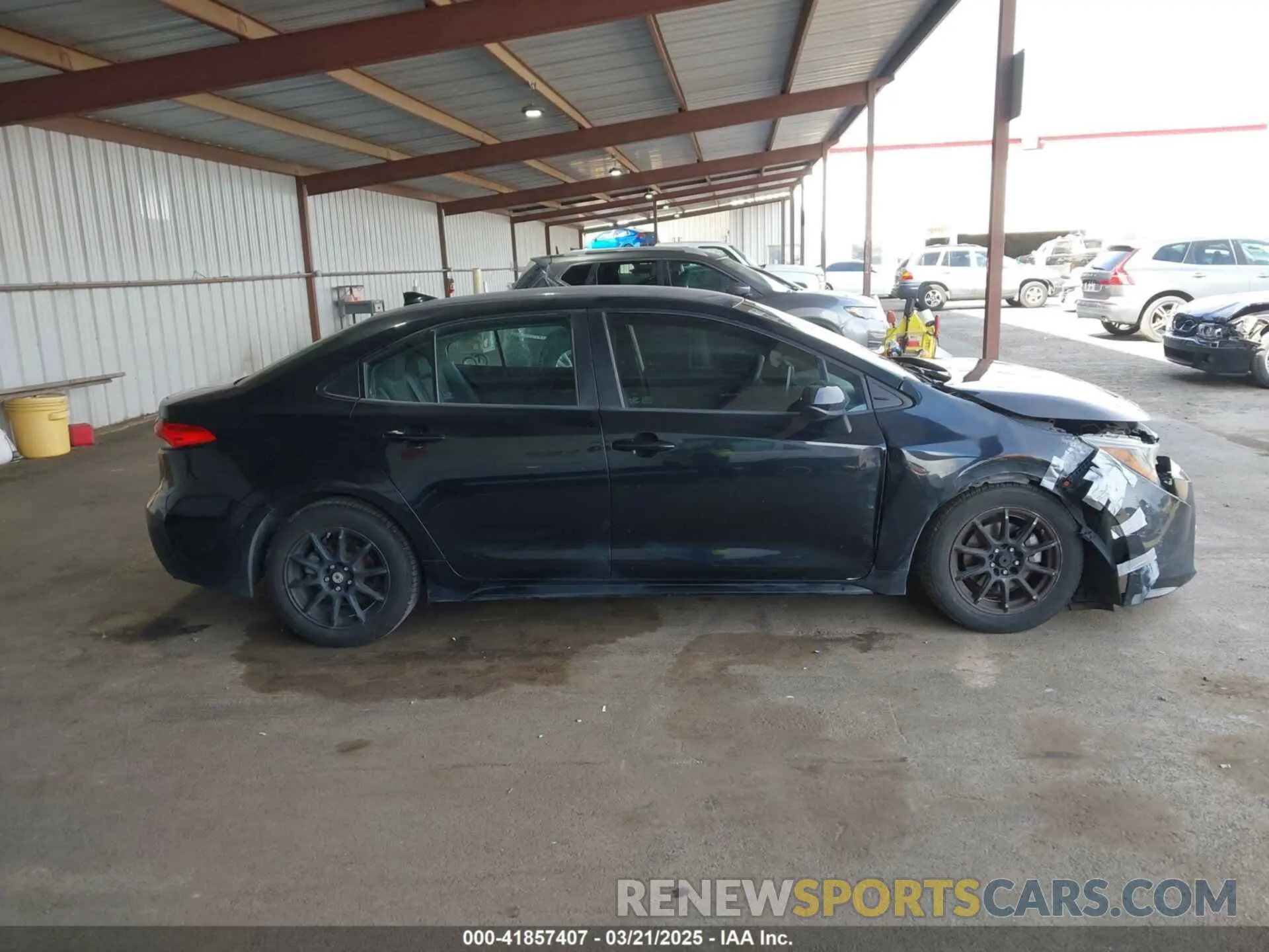 13 fotografías del automóvil dañado 5YFEPRAE4LP004997 TOYOTA COROLLA 2020