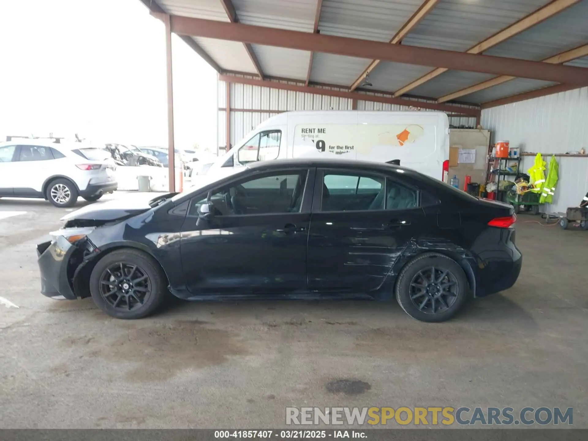 14 fotografías del automóvil dañado 5YFEPRAE4LP004997 TOYOTA COROLLA 2020