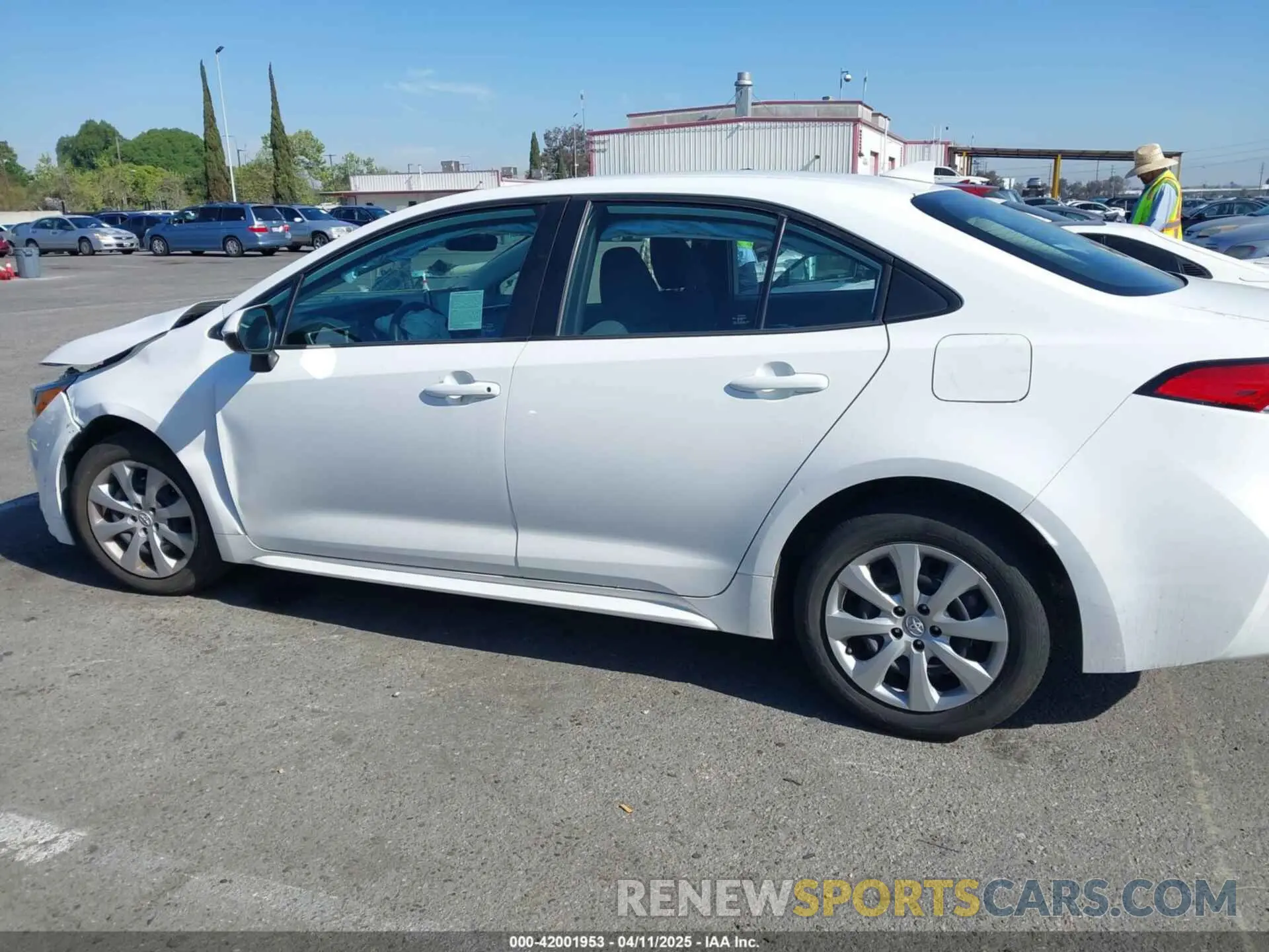 13 fotografías del automóvil dañado 5YFEPRAE4LP012856 TOYOTA COROLLA 2020