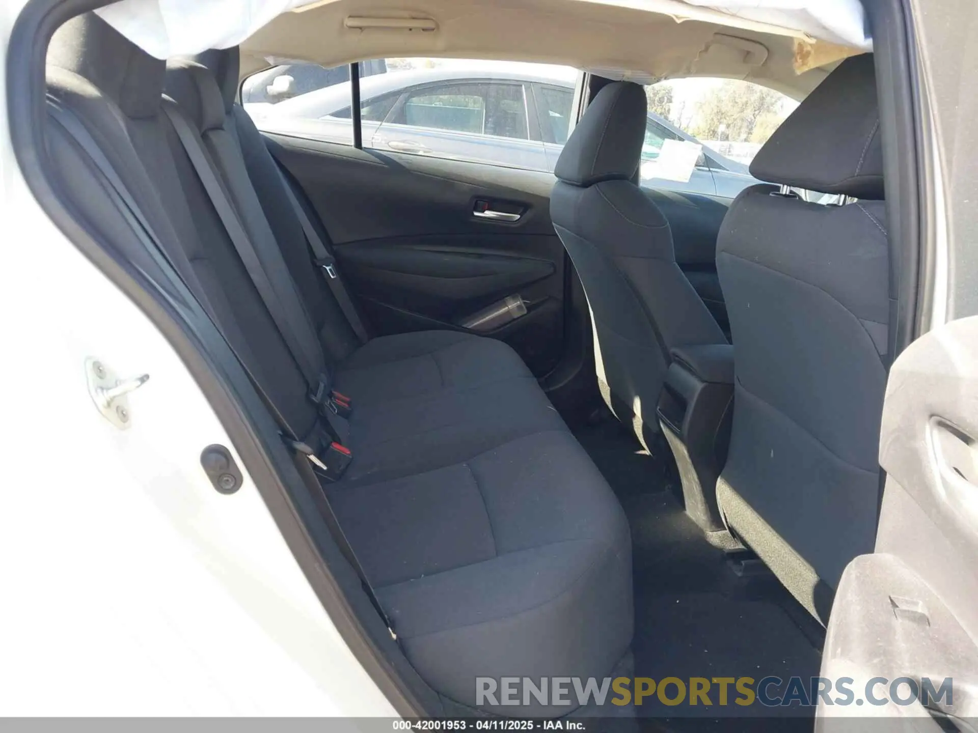8 fotografías del automóvil dañado 5YFEPRAE4LP012856 TOYOTA COROLLA 2020