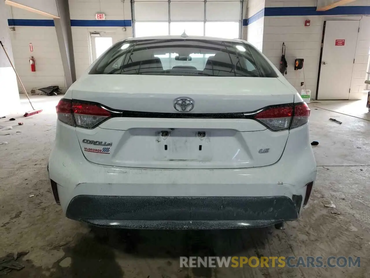 6 fotografías del automóvil dañado 5YFEPRAE4LP024263 TOYOTA COROLLA 2020