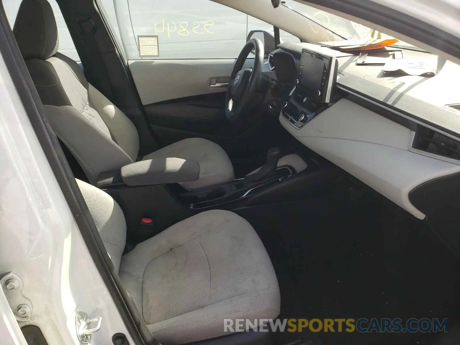 5 fotografías del automóvil dañado 5YFEPRAE4LP057909 TOYOTA COROLLA 2020