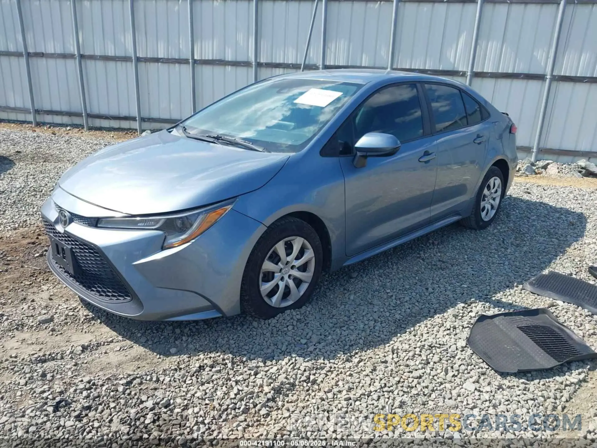 2 fotografías del automóvil dañado 5YFEPRAE4LP098279 TOYOTA COROLLA 2020