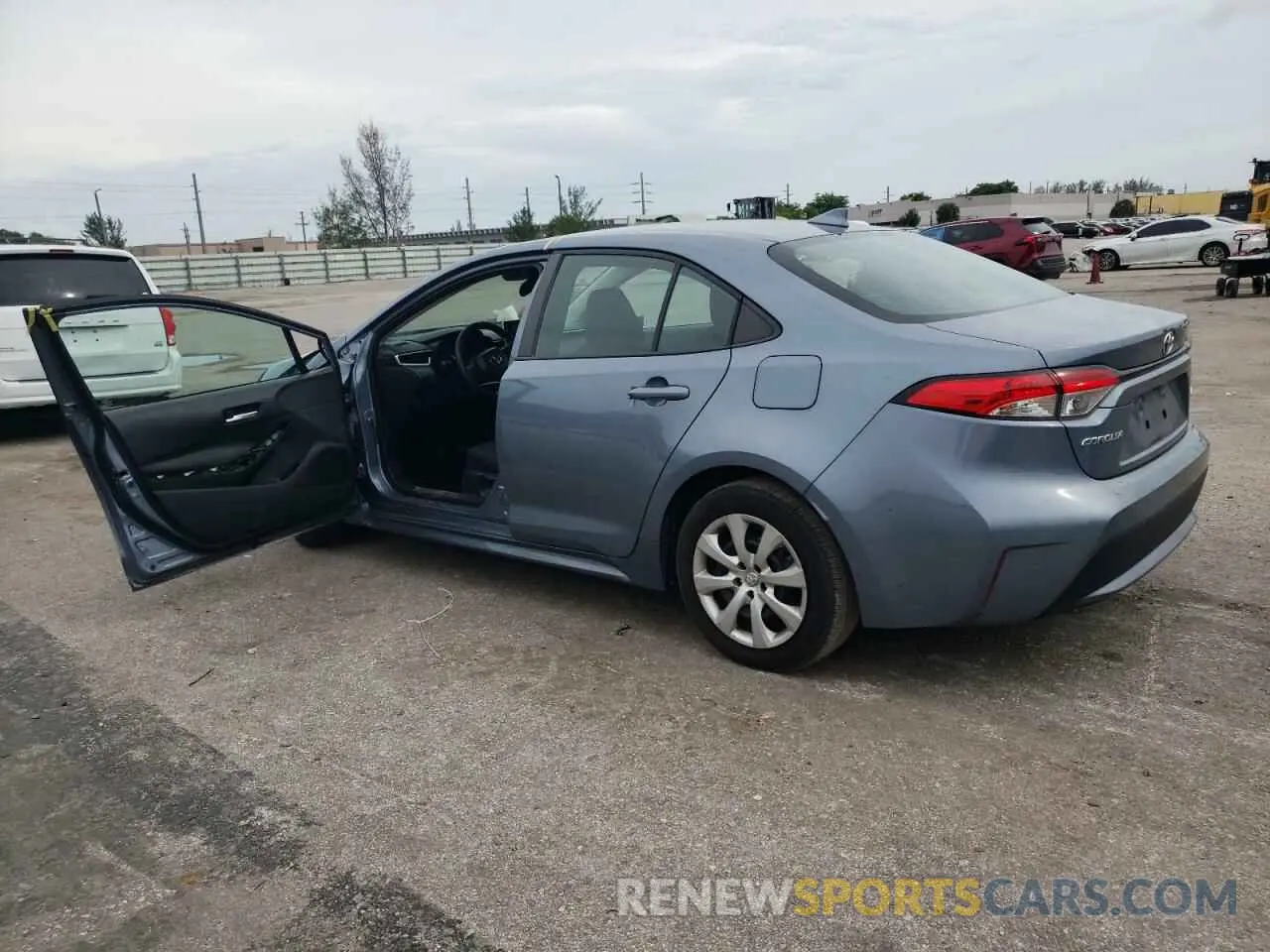2 fotografías del automóvil dañado 5YFEPRAE4LP100080 TOYOTA COROLLA 2020