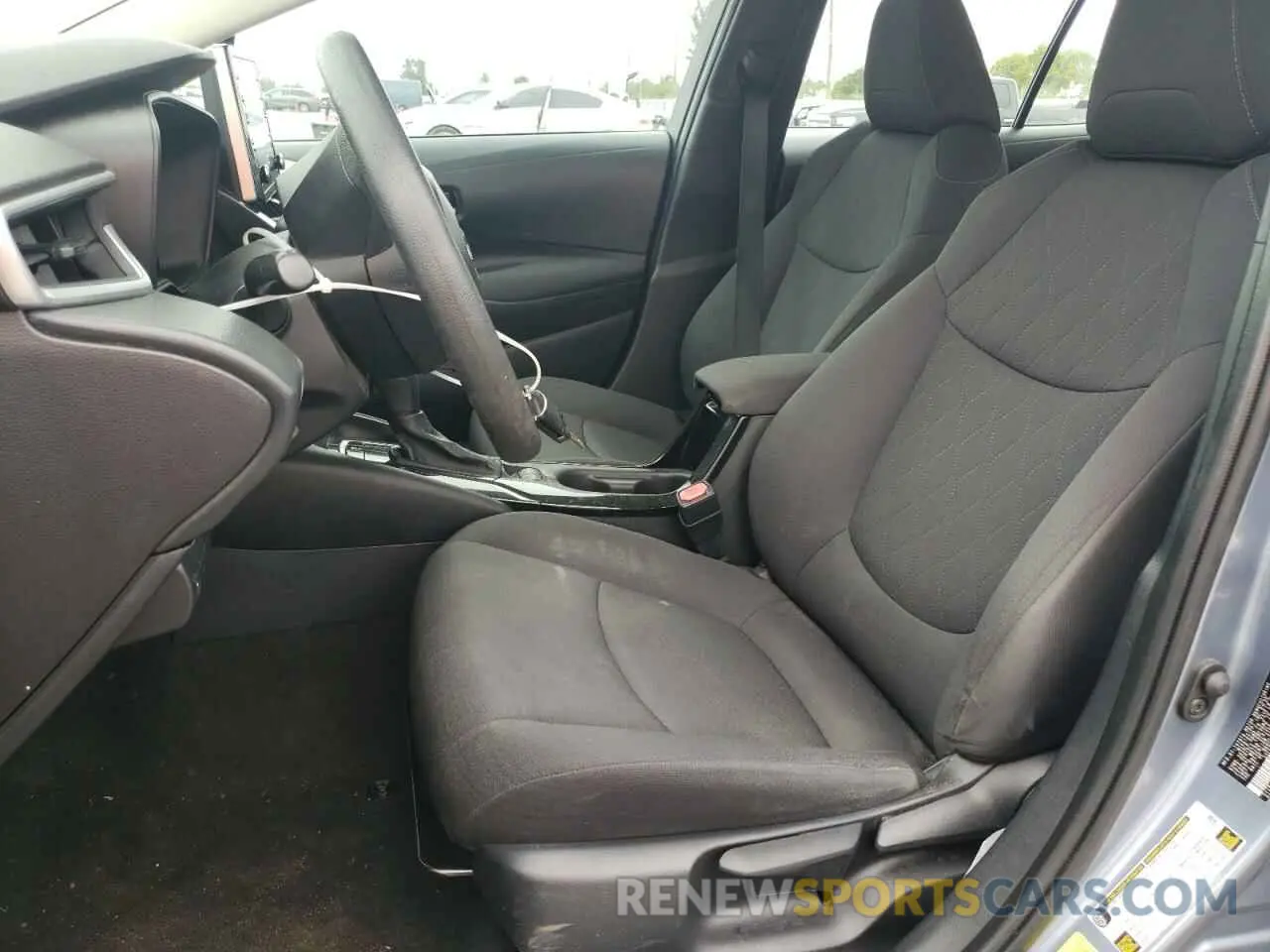 7 fotografías del automóvil dañado 5YFEPRAE4LP100080 TOYOTA COROLLA 2020