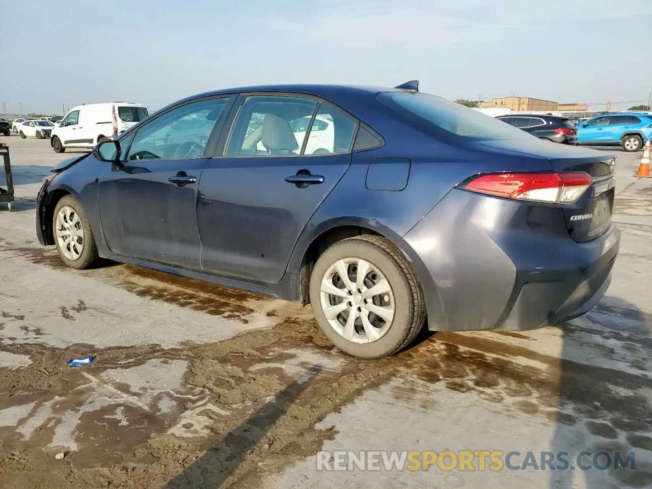 2 fotografías del automóvil dañado 5YFEPRAE4LP105487 TOYOTA COROLLA 2020