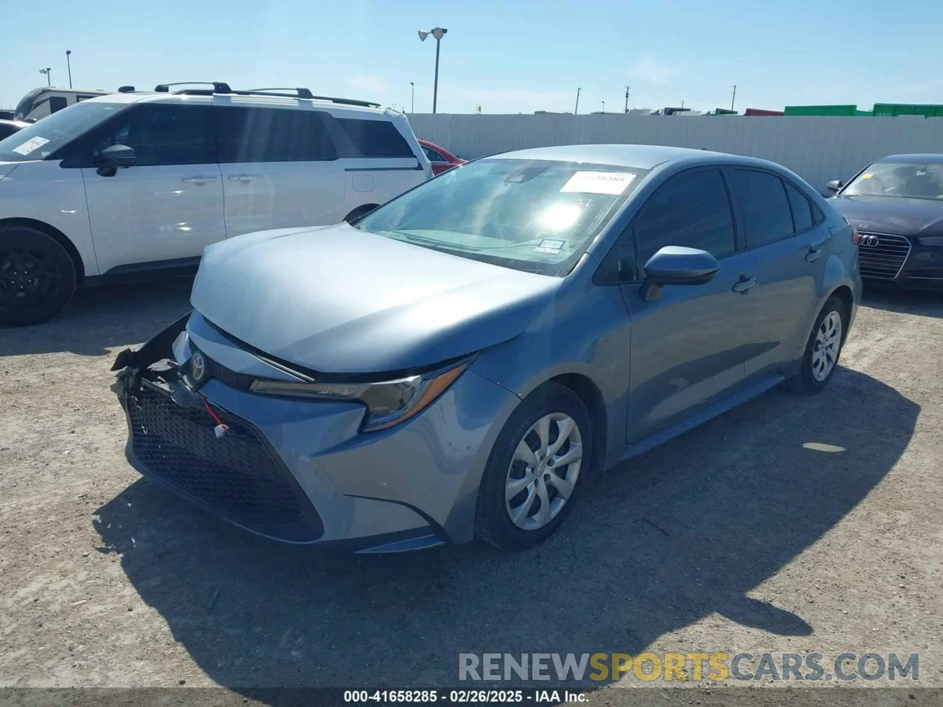 2 fotografías del automóvil dañado 5YFEPRAE4LP107501 TOYOTA COROLLA 2020