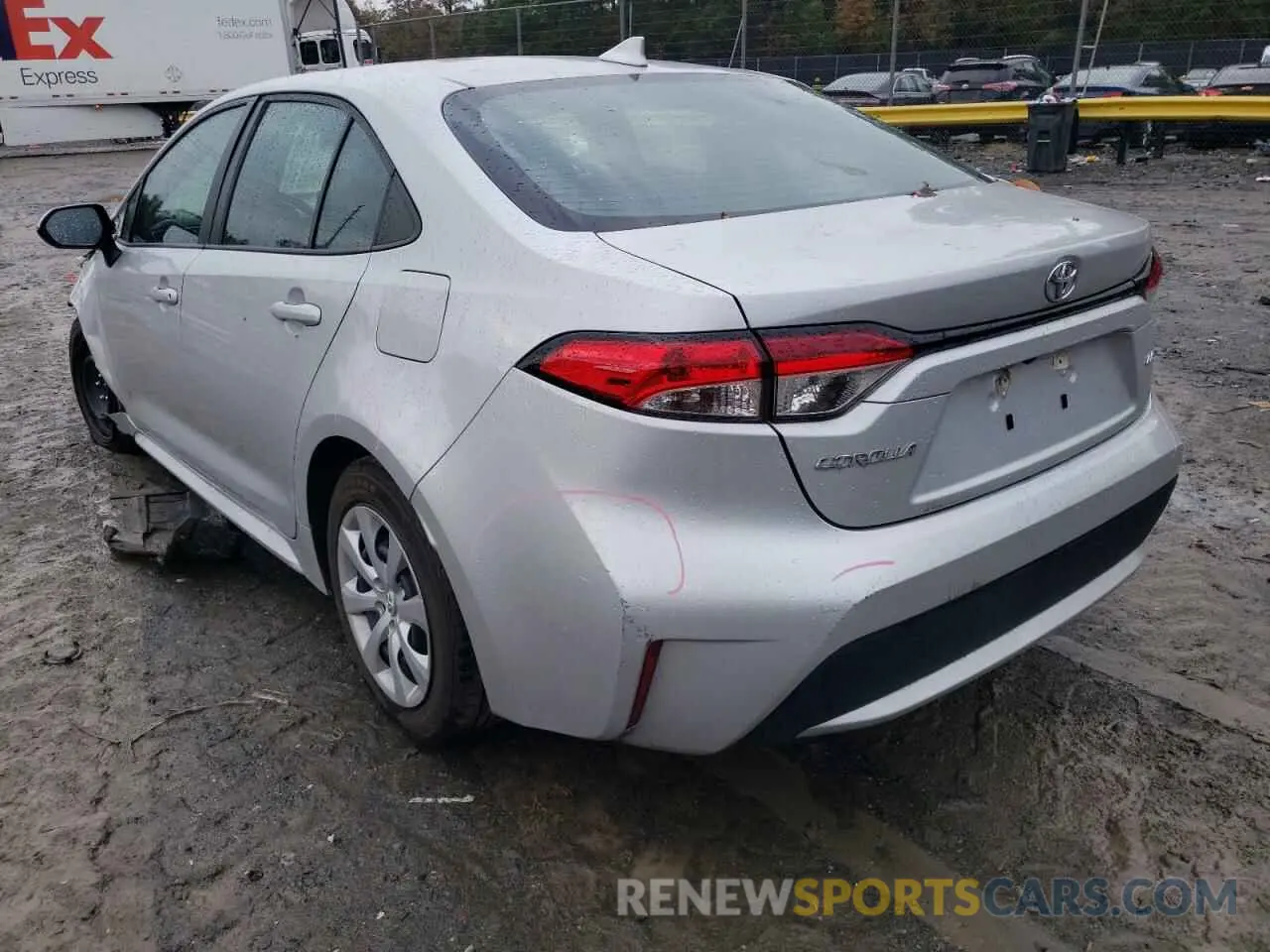 3 fotografías del automóvil dañado 5YFEPRAE4LP109779 TOYOTA COROLLA 2020