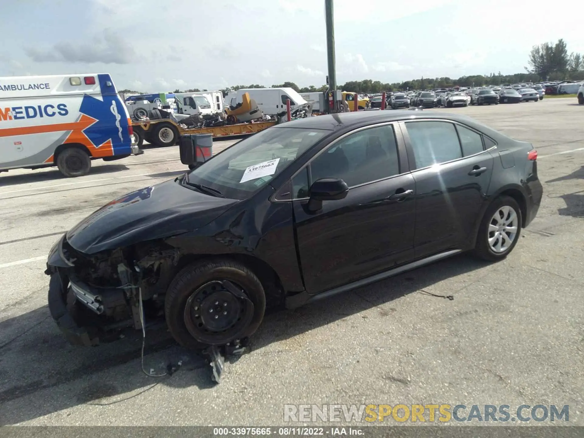 2 fotografías del automóvil dañado 5YFEPRAE4LP125853 TOYOTA COROLLA 2020